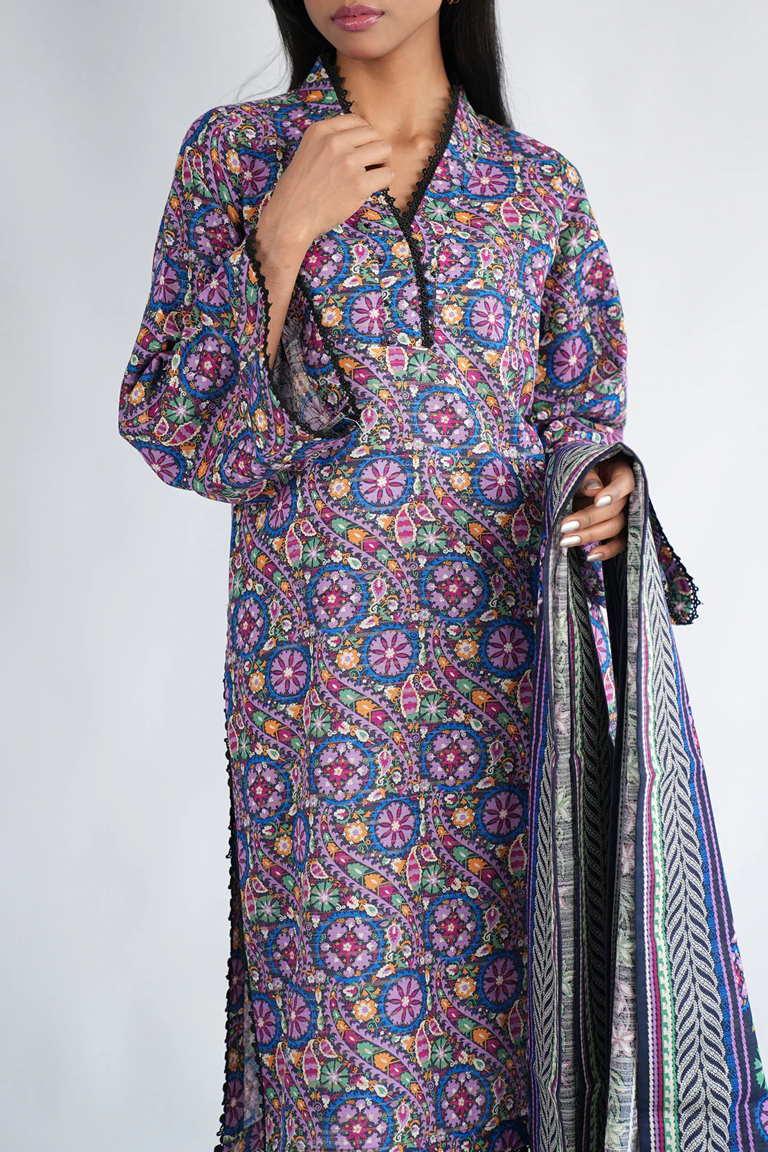 Unstitched Jacquard Khaddar 3 Piece - Image 4