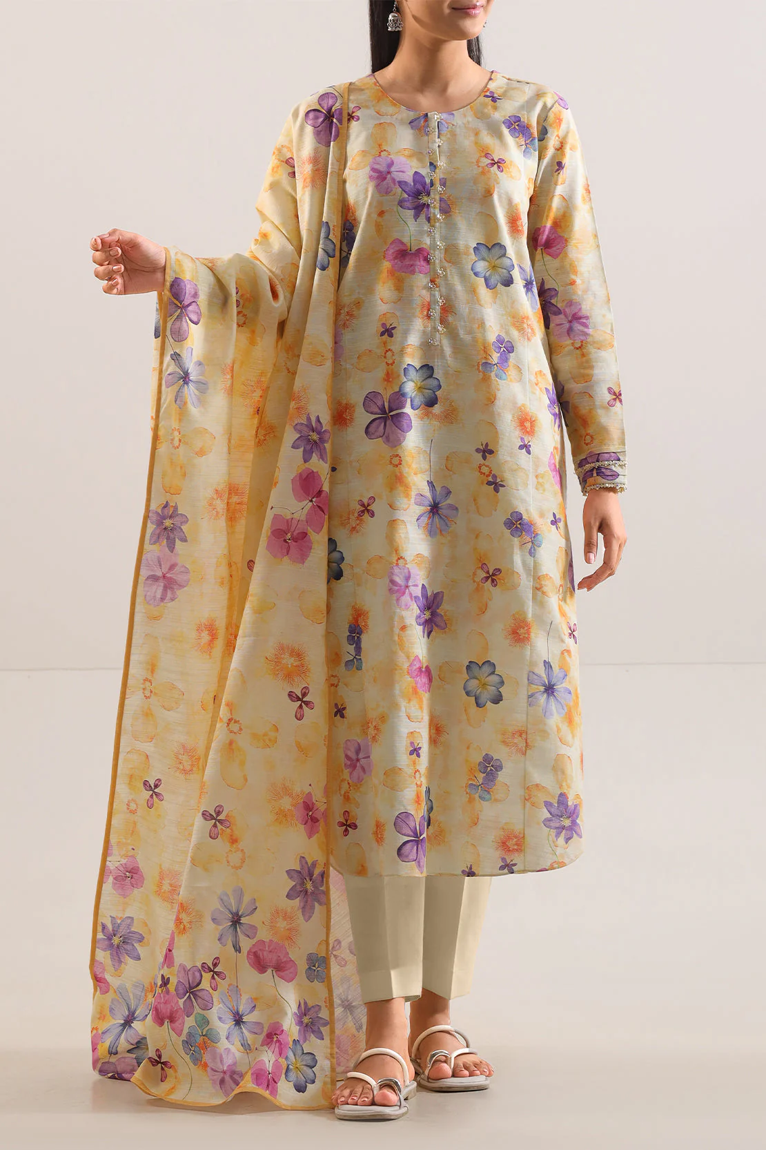 Unstitched Jacquard Khaddar 3 Piece - Image 2