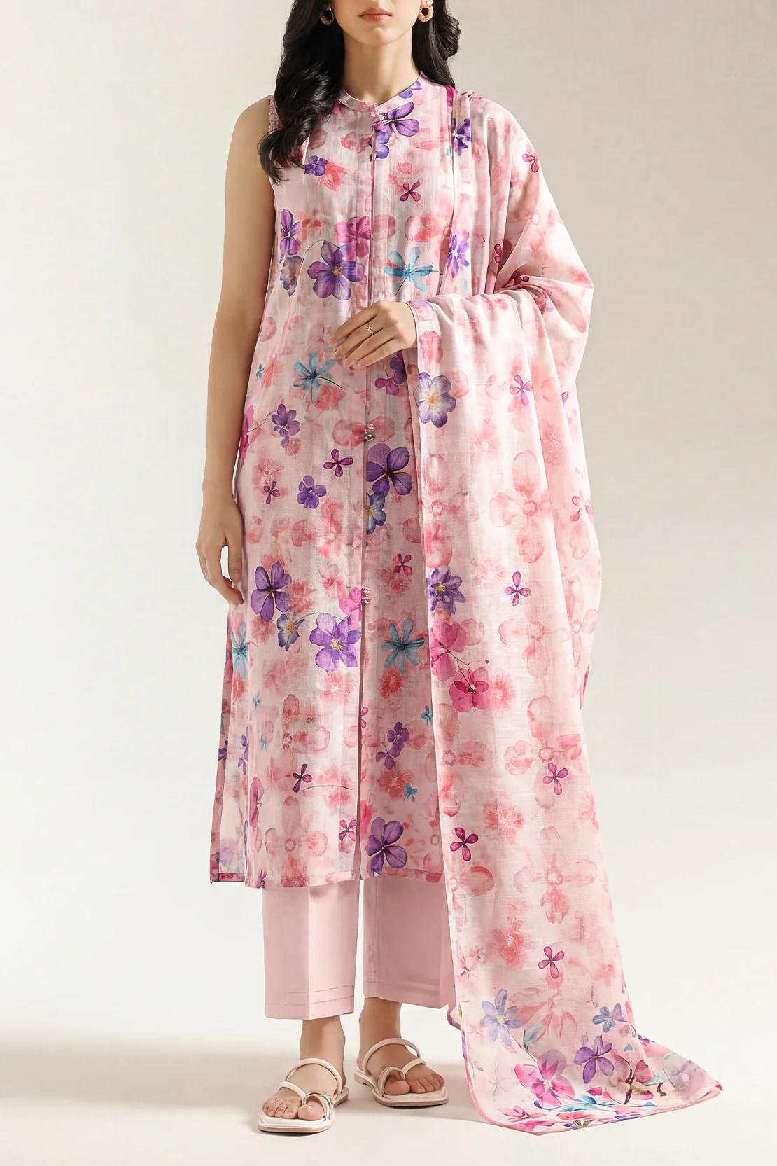 Unstitched Printed 3 Piece – in Lawn & Khaddar