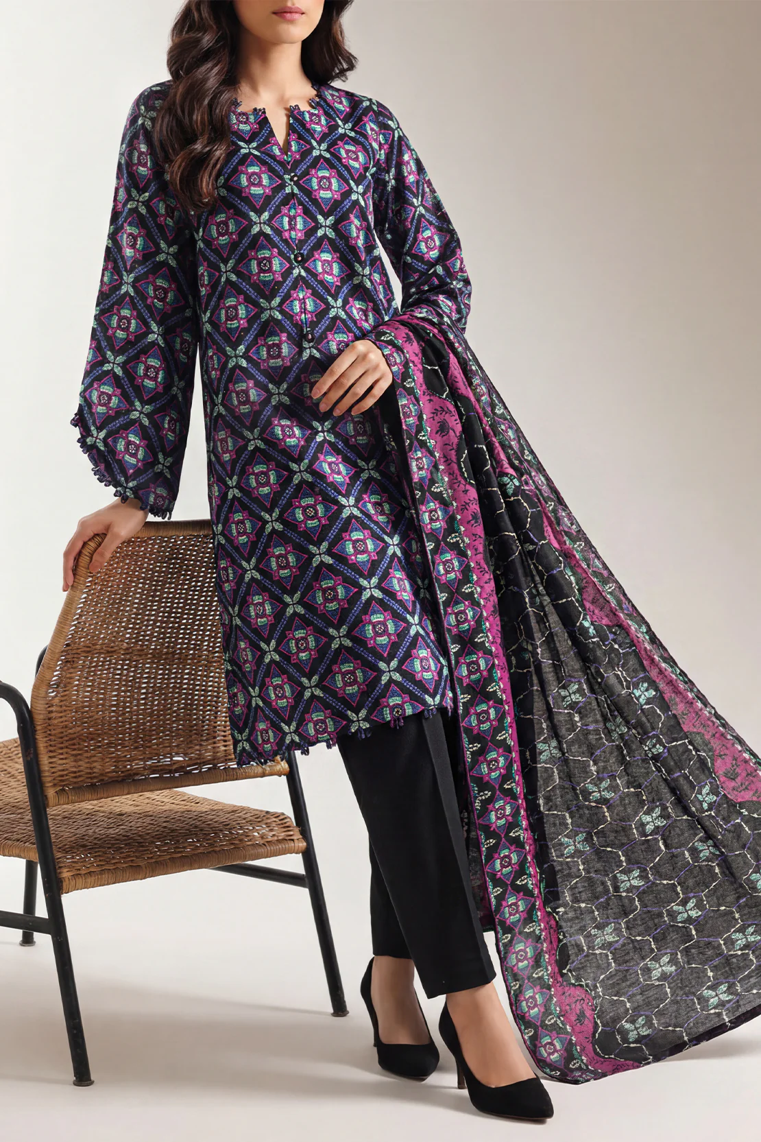 Unstitched Printed 3 Piece – in Lawn & Khaddar