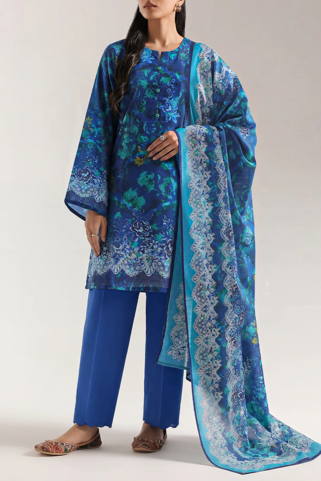 Unstitched Printed 3 Piece – in Lawn & Khaddar