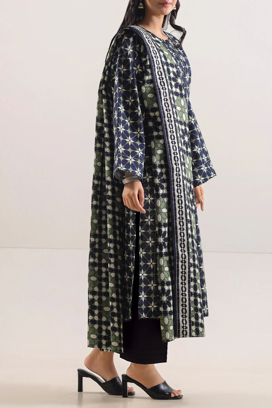 Unstitched Printed 3 Piece – in Lawn & Khaddar - Image 3