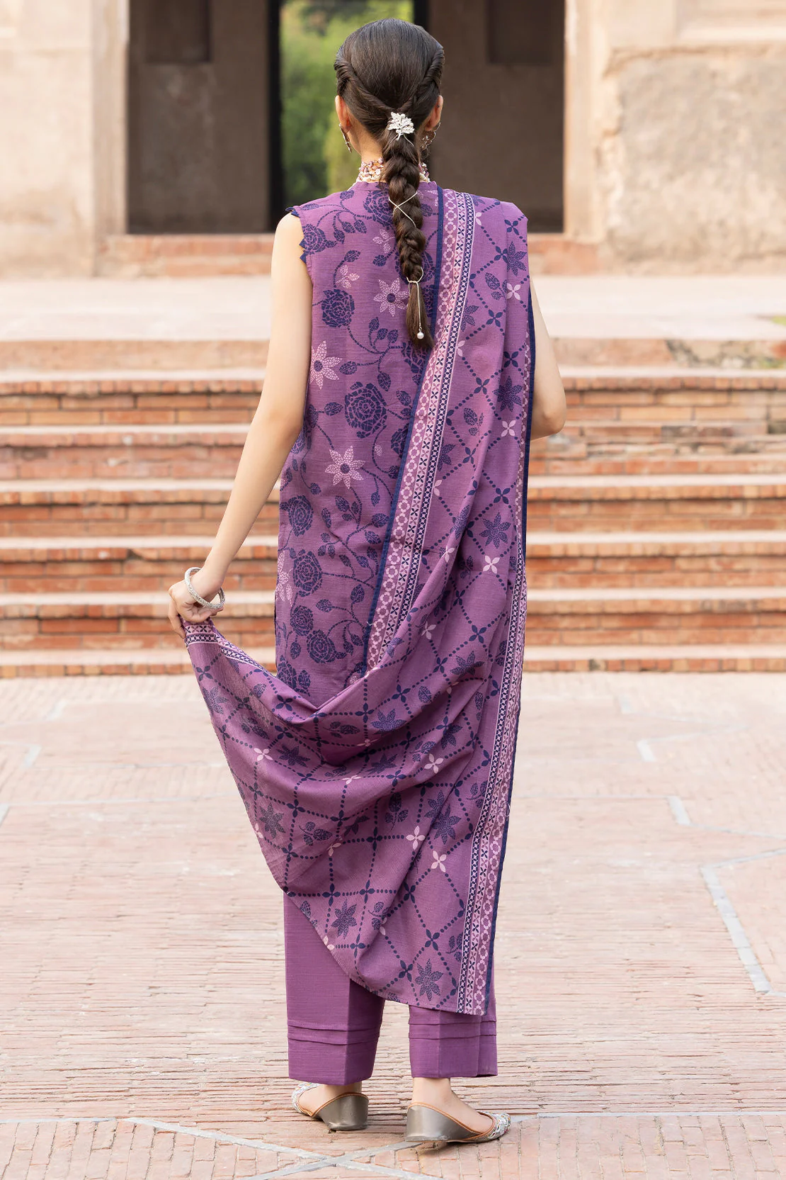 Unstitched Printed 3 Piece – in Lawn & Khaddar - Image 5