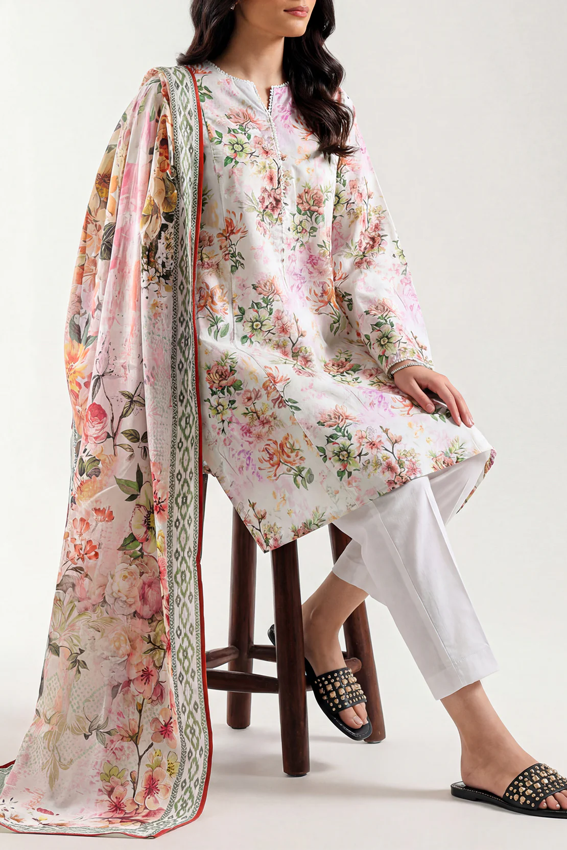 Unstitched Printed Arabic Lawn 2 Piece (Shirt/Dupatta)