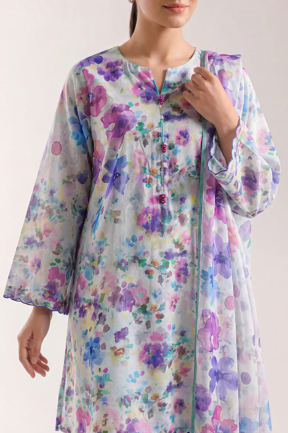 Unstitched Printed Arabic Lawn 3 Piece - Image 3