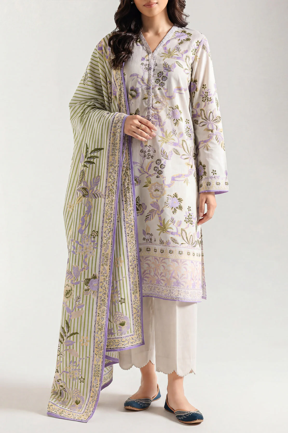 Unstitched Printed Arabic Lawn 3 Piece - Image 2