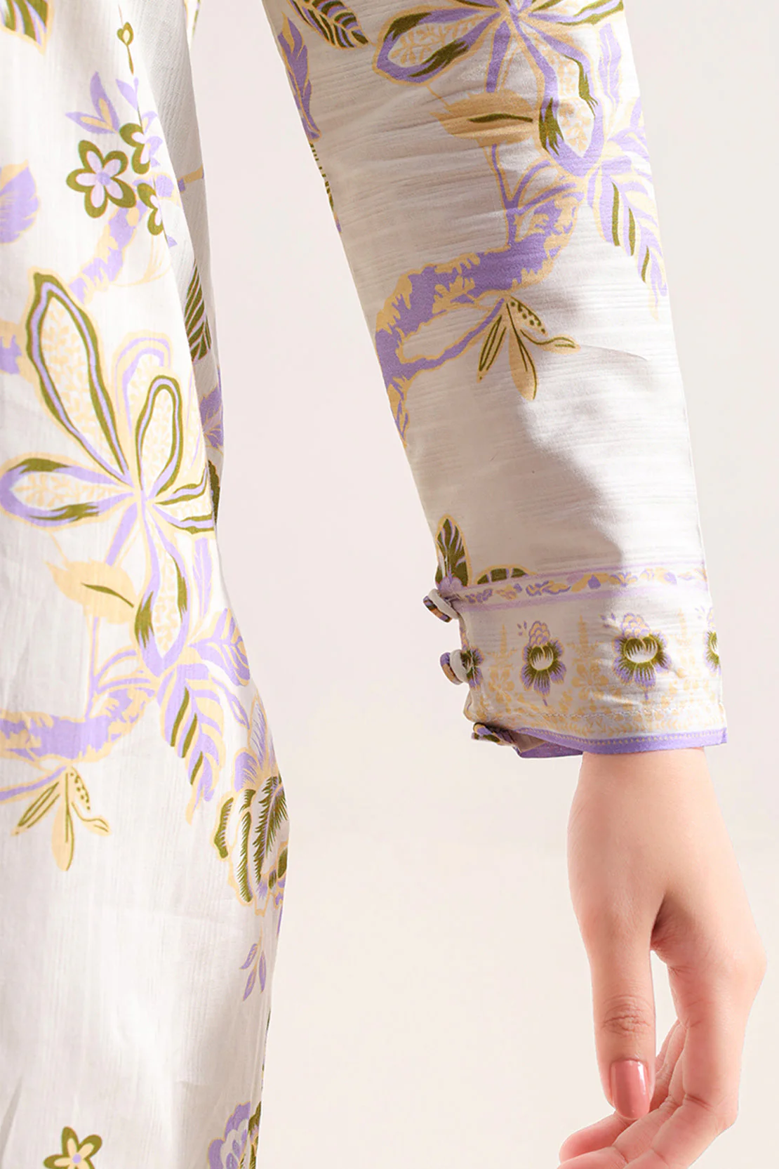 Unstitched Printed Arabic Lawn 3 Piece - Image 5