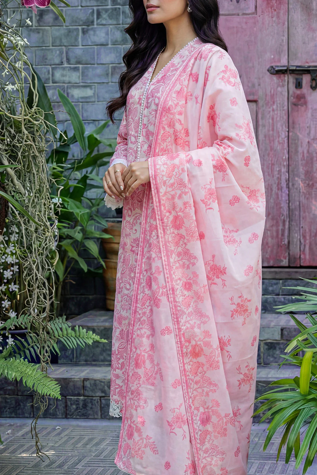 Unstitched Printed Arabic Lawn 3 Piece - Image 2