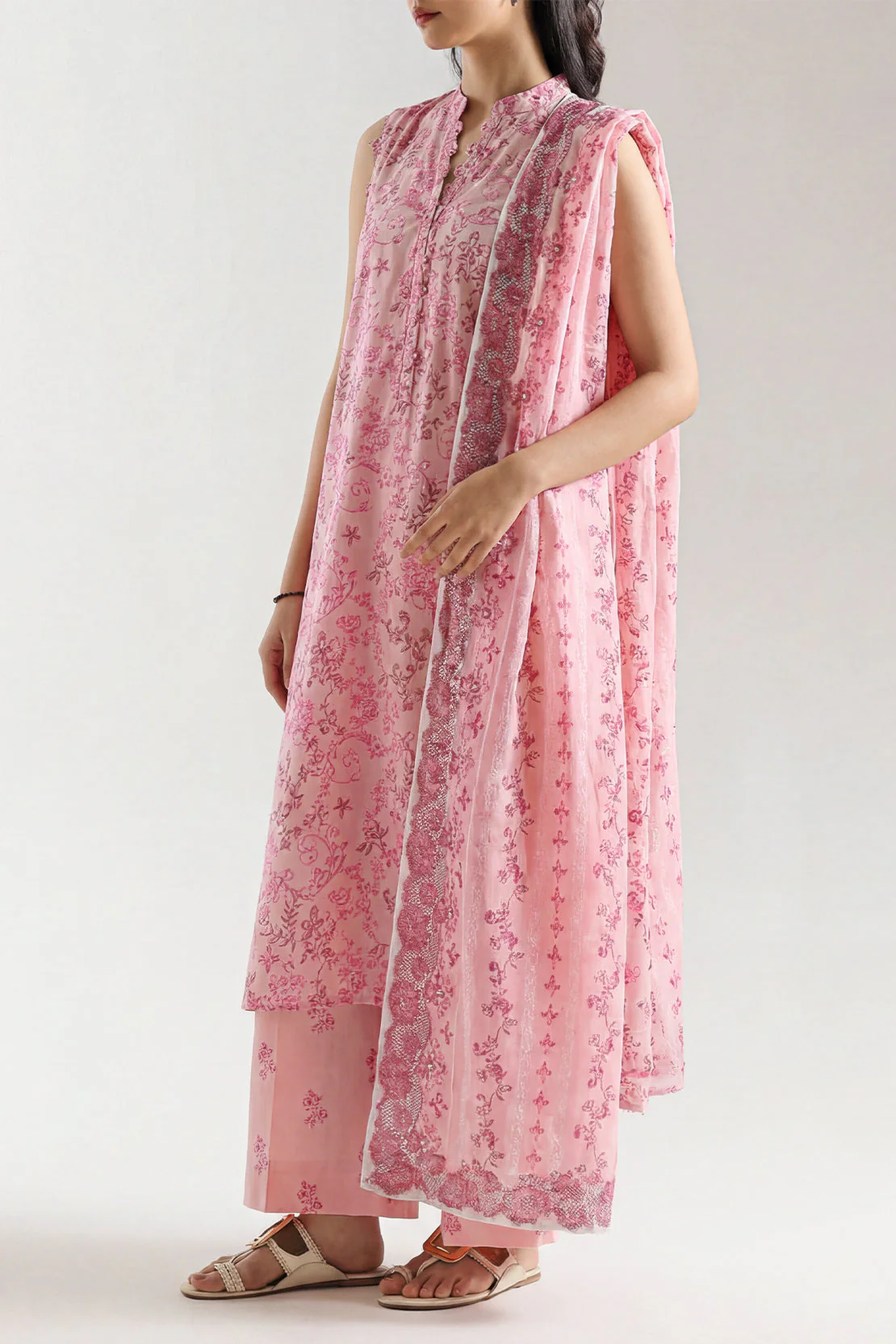 Unstitched Printed Arabic Lawn 3 Piece - Image 2