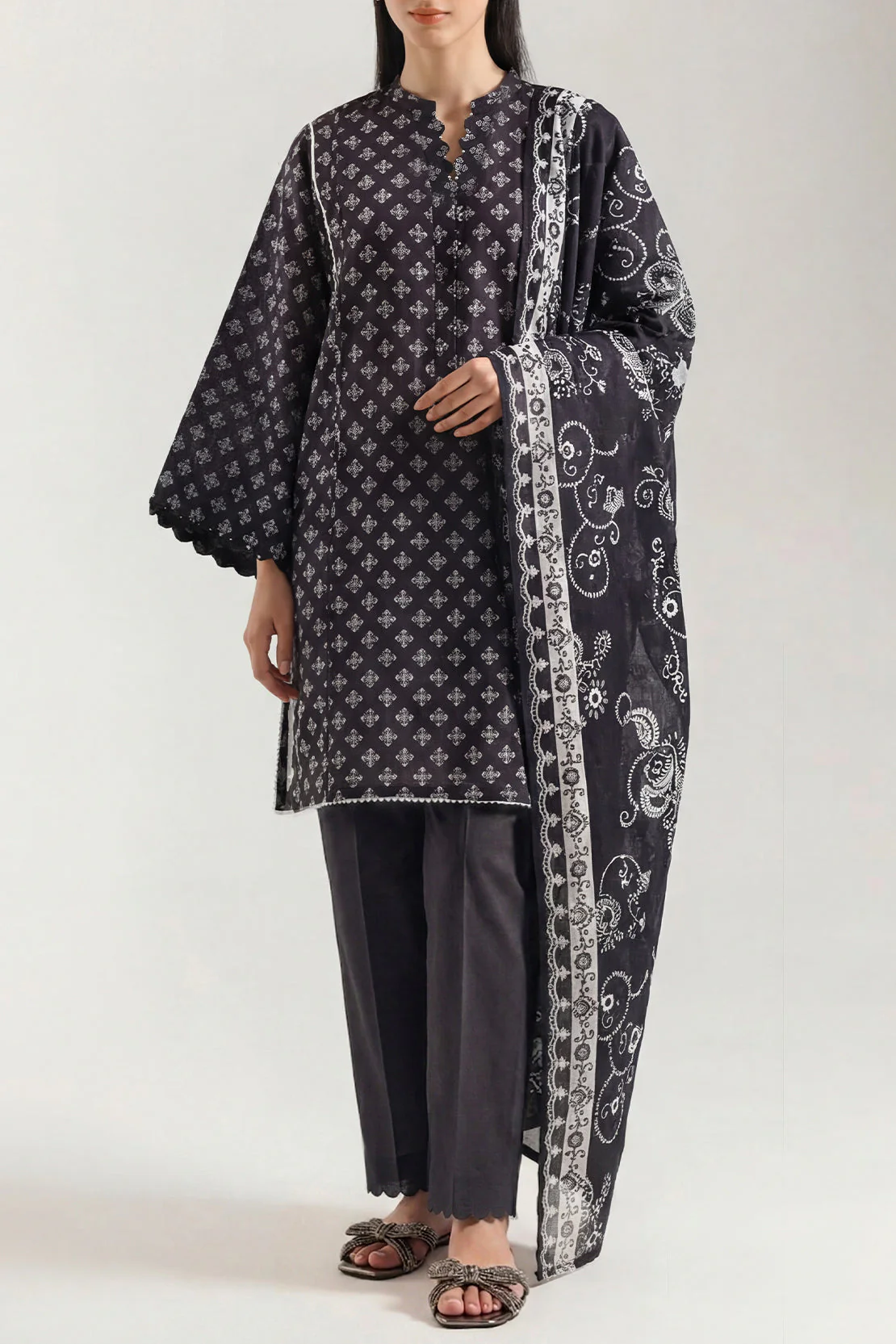 Unstitched Printed Arabic Lawn 3 Piece