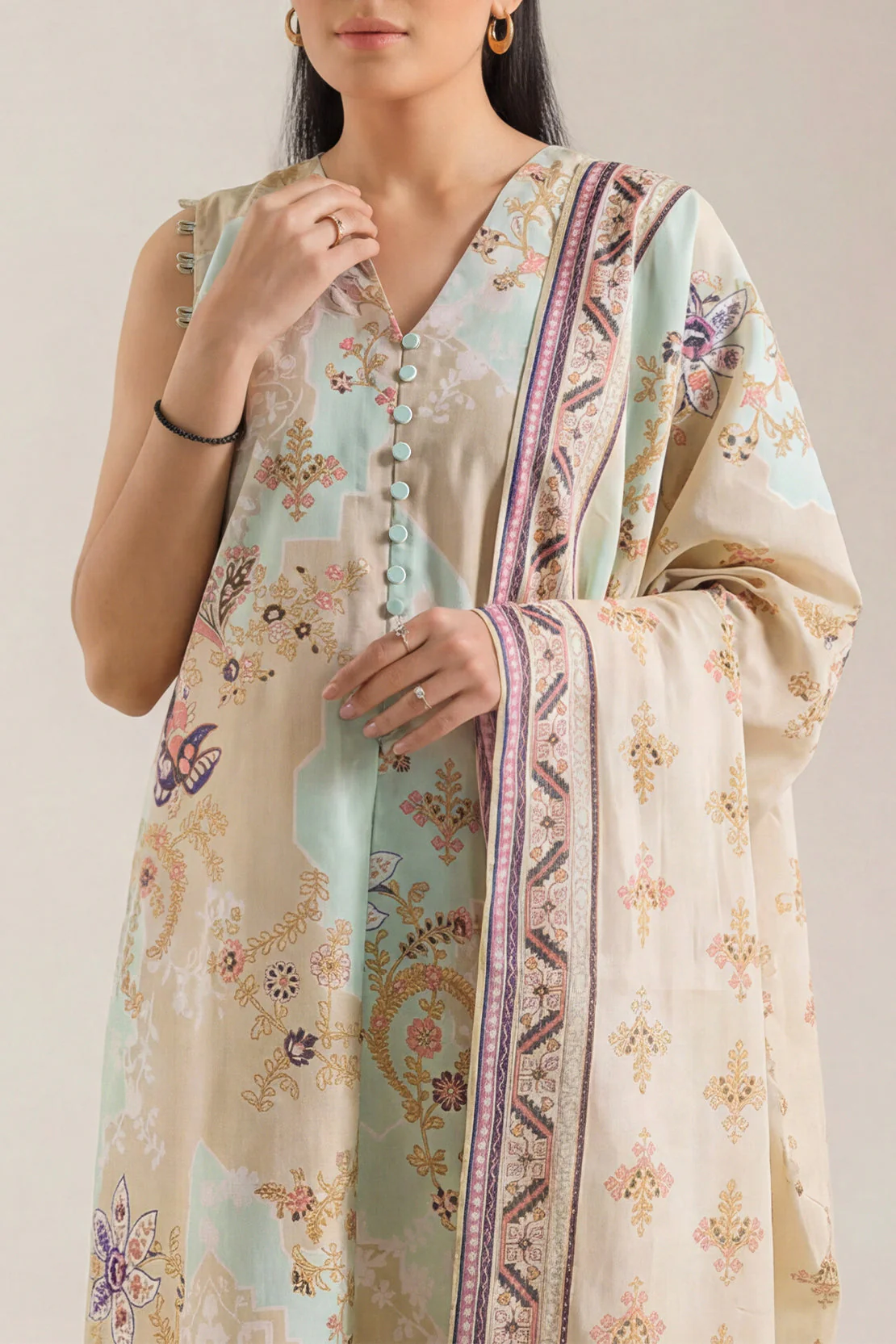 Unstitched Printed Arabic Lawn 3 Piece - Image 2