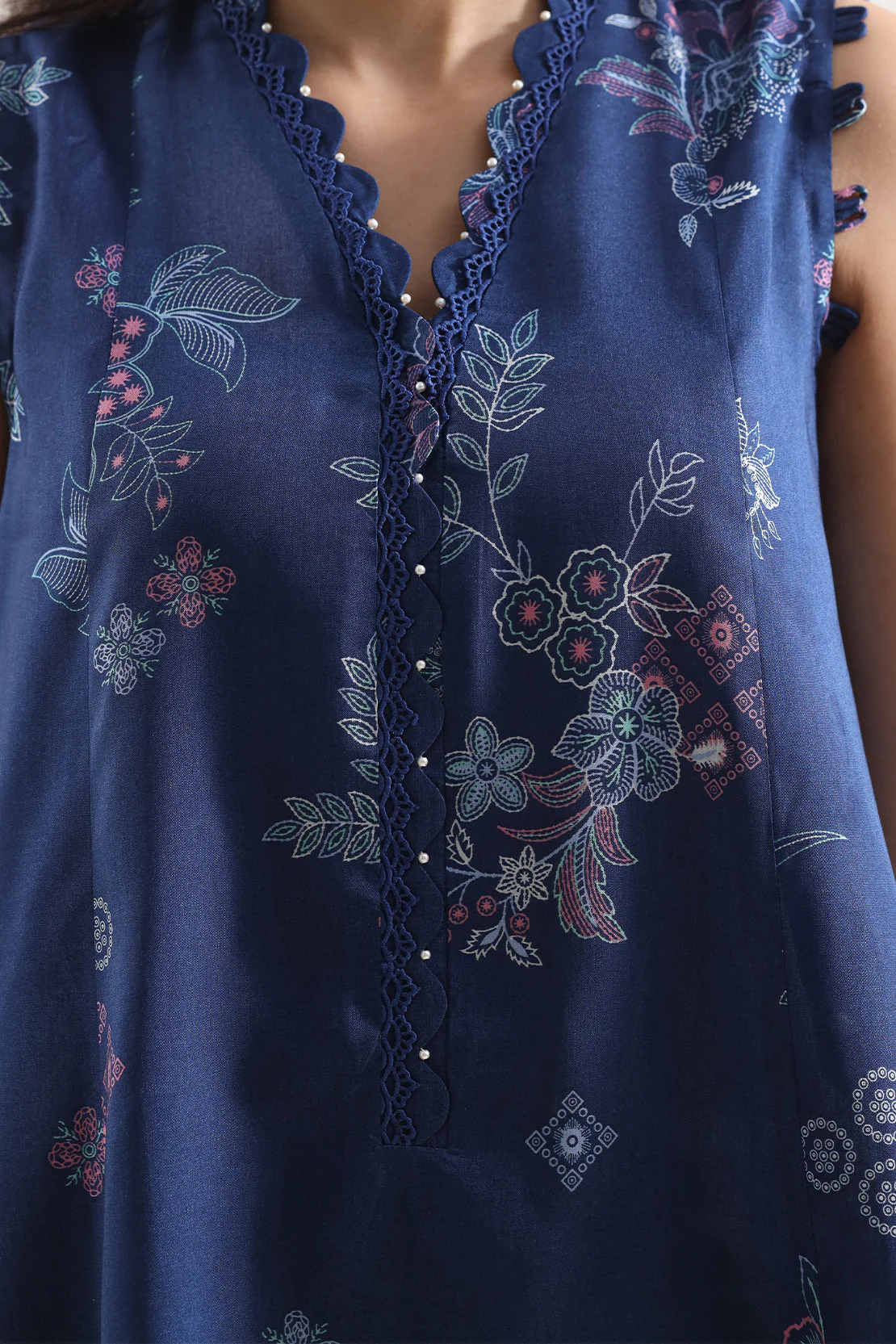 Unstitched Printed Arabic Lawn 3 Piece - Image 5