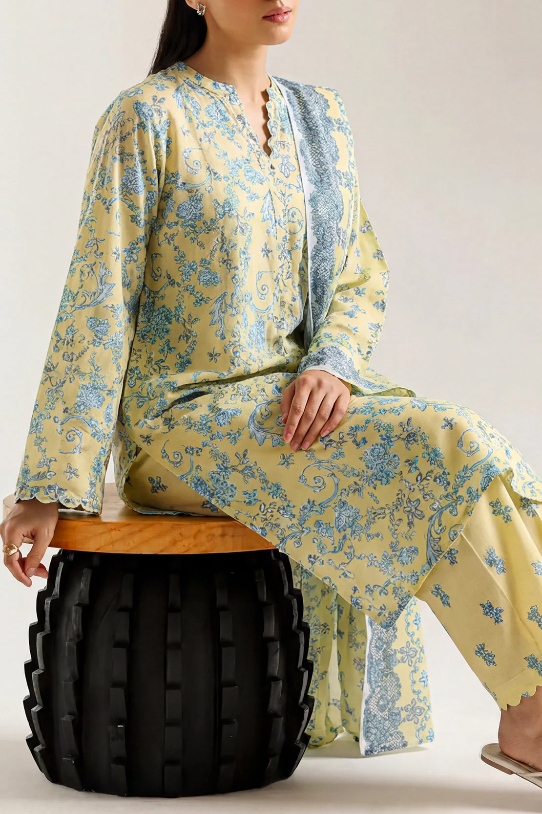 Unstitched Printed Arabic Lawn 3 Piece