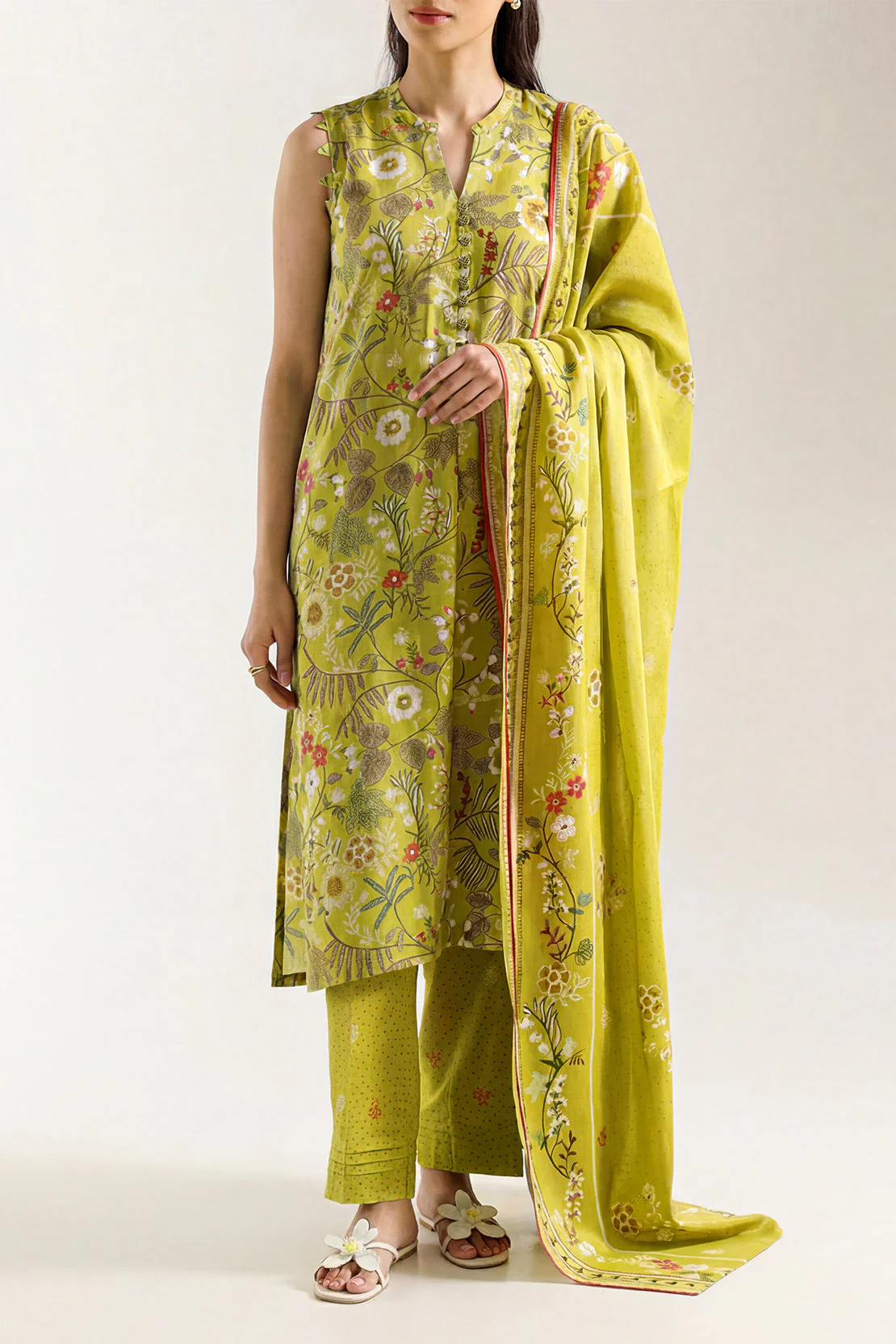 Unstitched Printed Arabic Lawn 3 Piece - Image 2