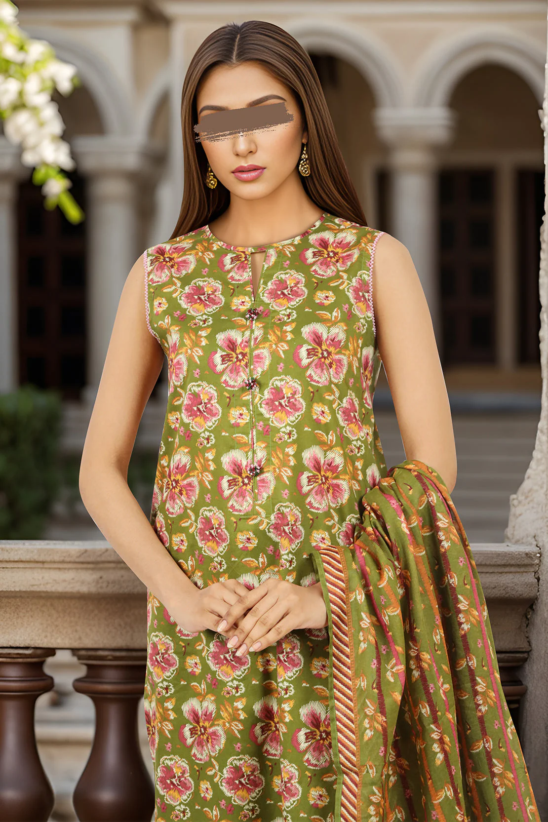 Unstitched Printed Cambric 3 Piece - Image 4