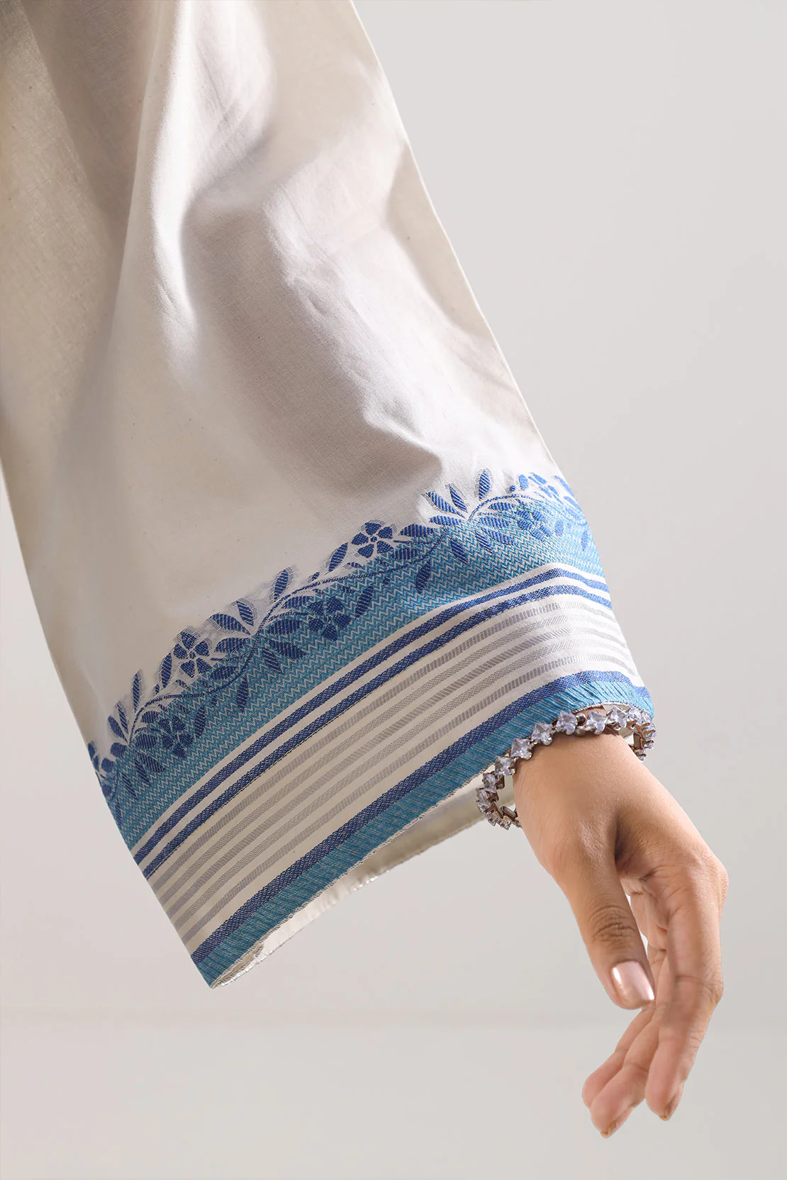 Unstitched Printed Cotton Jacquard 3 Piece - Image 4