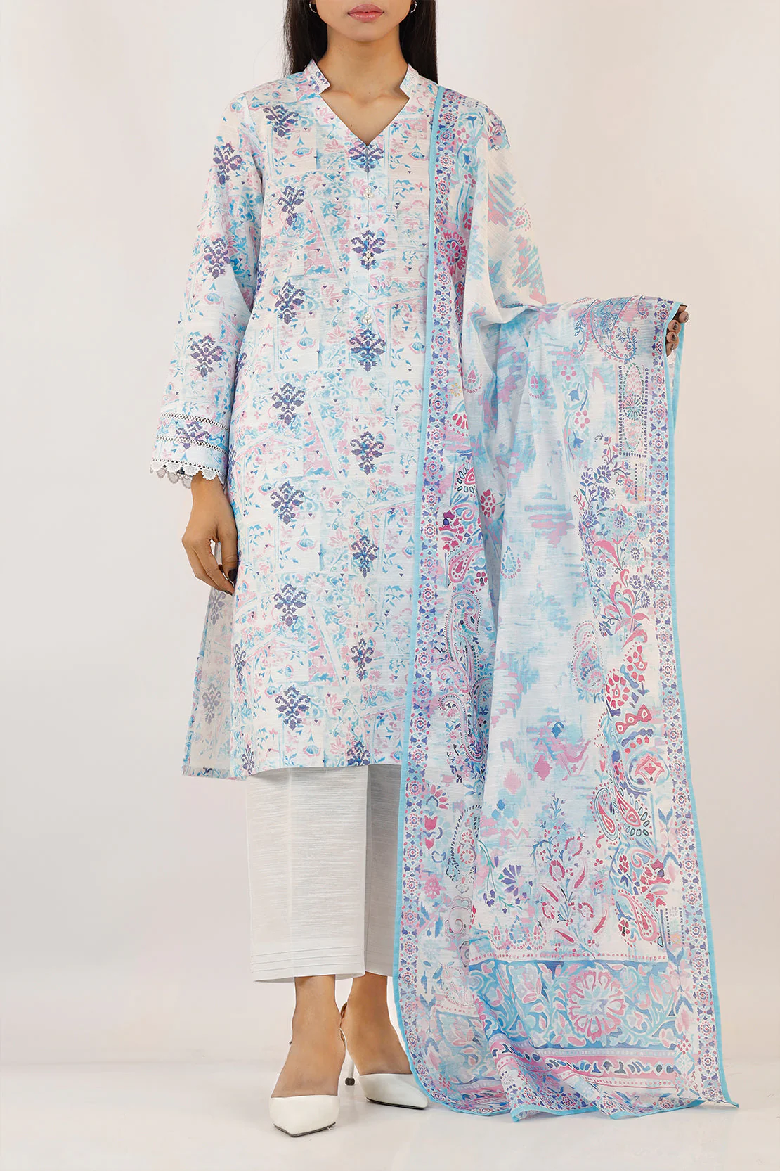 Unstitched Printed Cotton Khaddar 2 Piece (Shirt/Dupatta) - Image 2