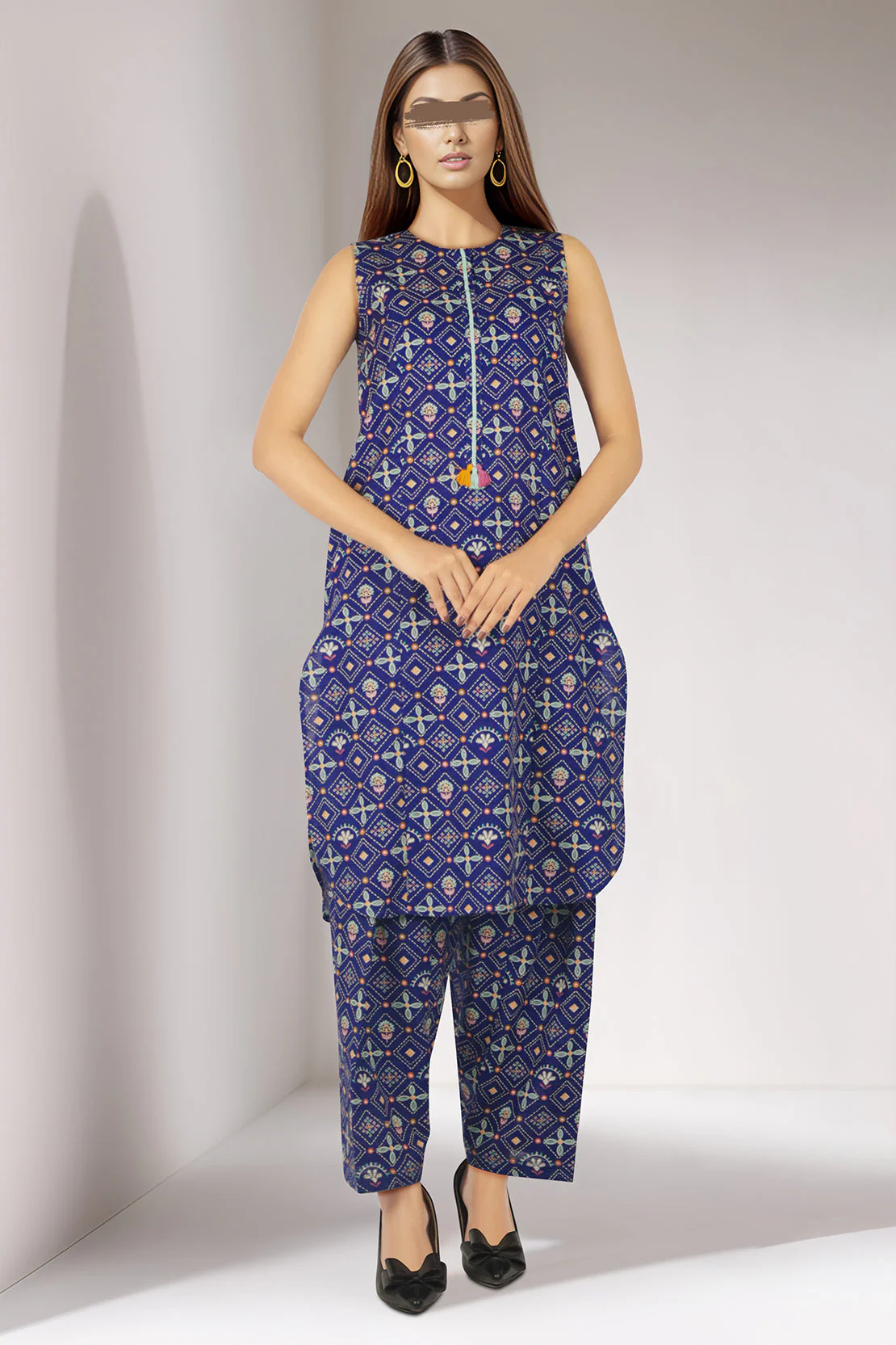 Unstitched Printed Cotton Khaddar 2 Piece (Shirt/Trouser) - Image 2