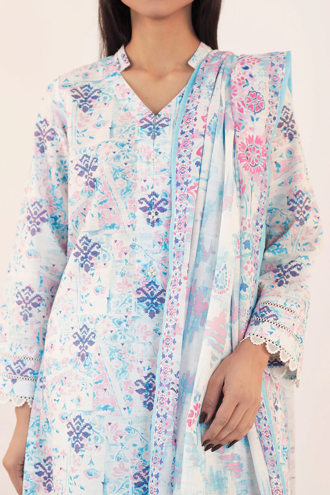 Unstitched Printed Cotton Khaddar 2 Piece (Shirt/Trouser) - Image 4
