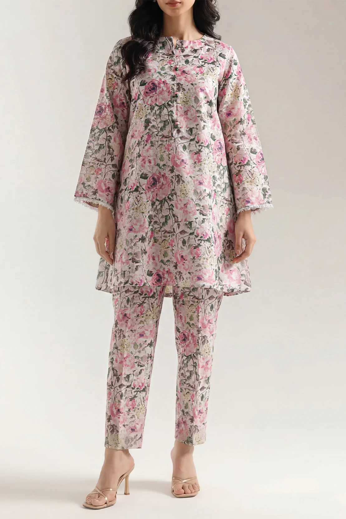 Unstitched Printed Cotton Khaddar 2 Piece (Shirt/Trouser) - Image 2