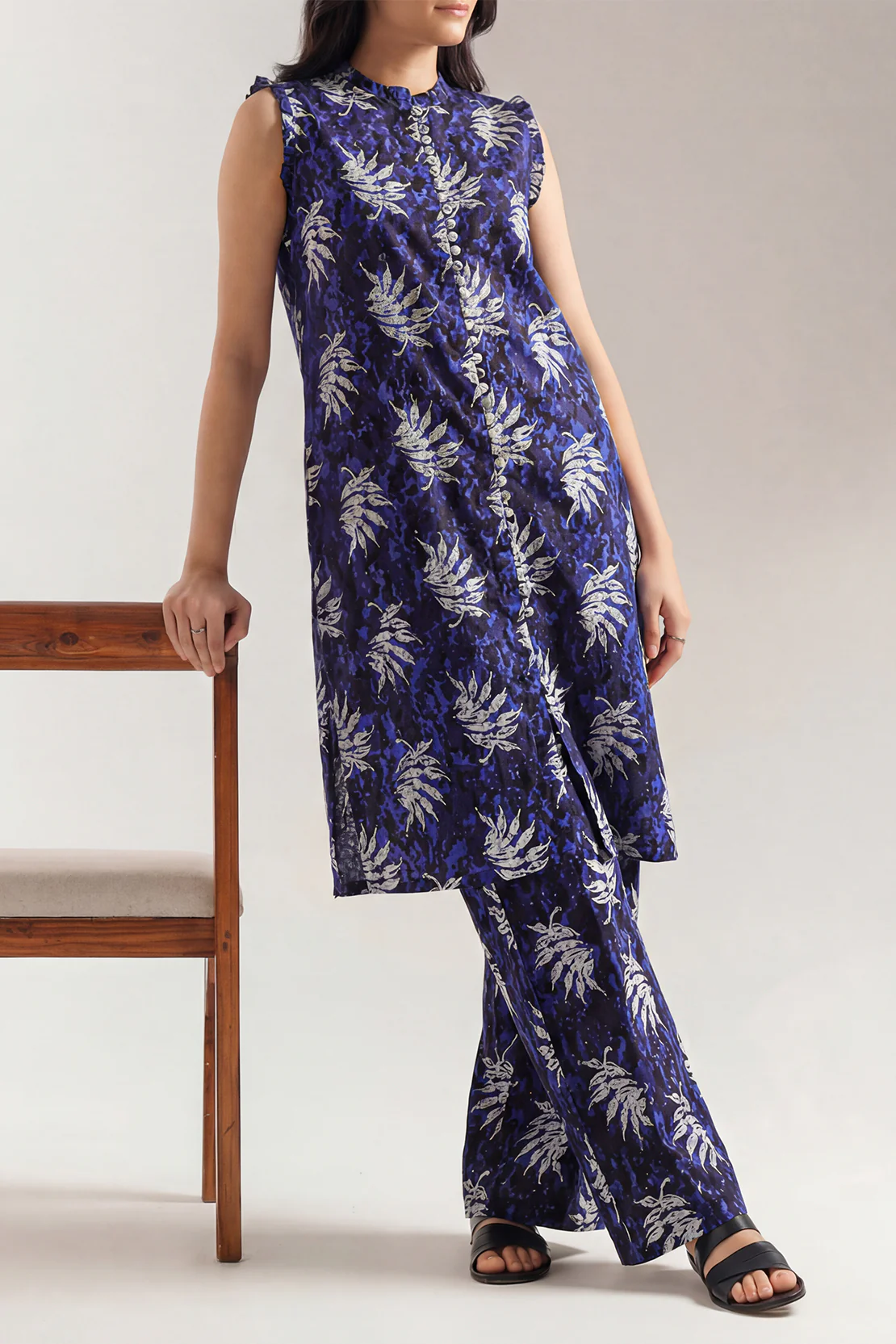 Unstitched Printed Cotton Khaddar 2 Piece (Shirt/Trouser)