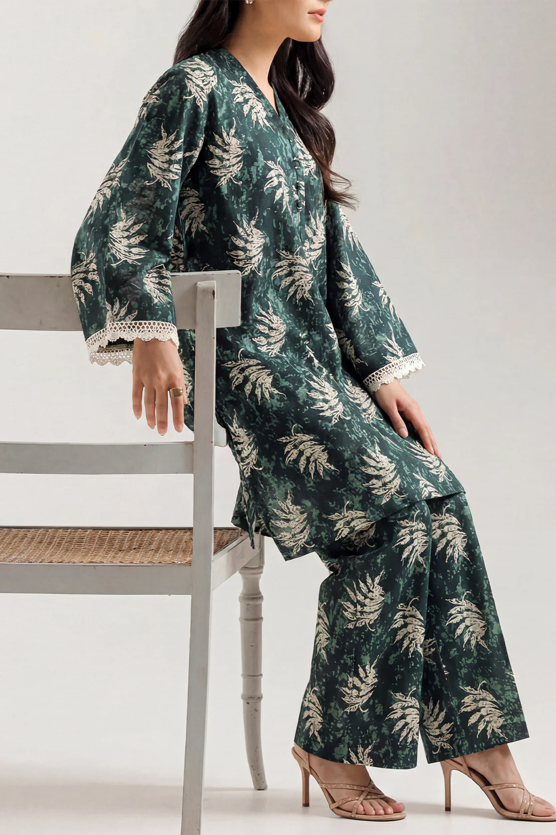 Unstitched Printed Cotton Khaddar 2 Piece (Shirt/Trouser)