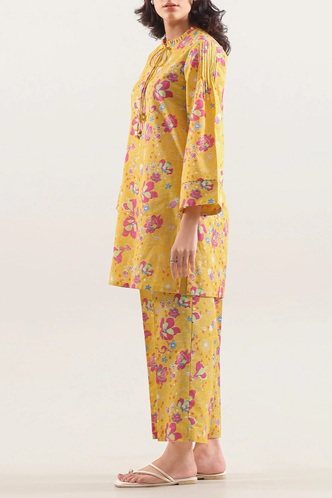 Unstitched Printed Cotton Khaddar 2 Piece (Shirt/Trouser) - Image 2