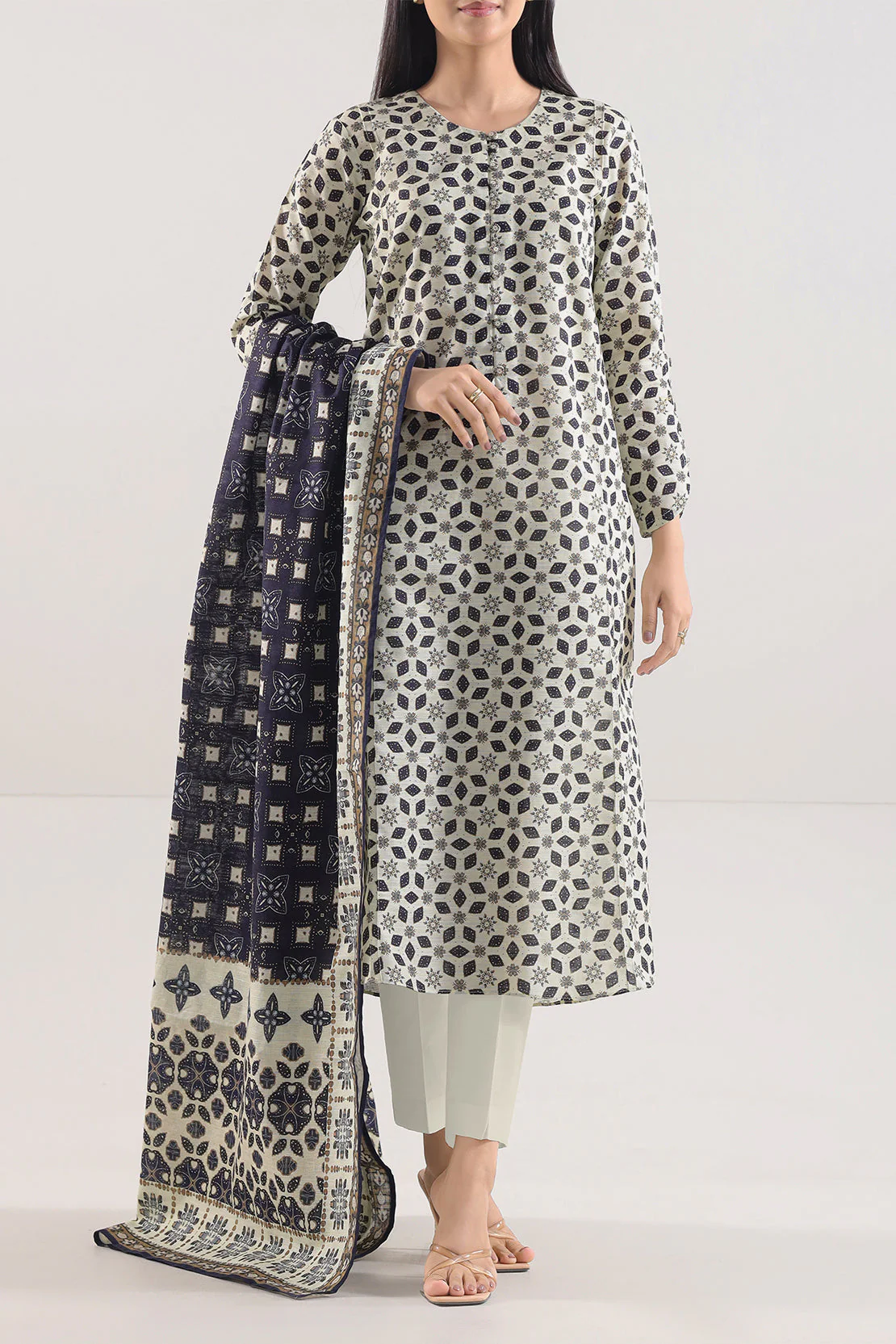 Unstitched Printed Cotton Khaddar 3 Piece