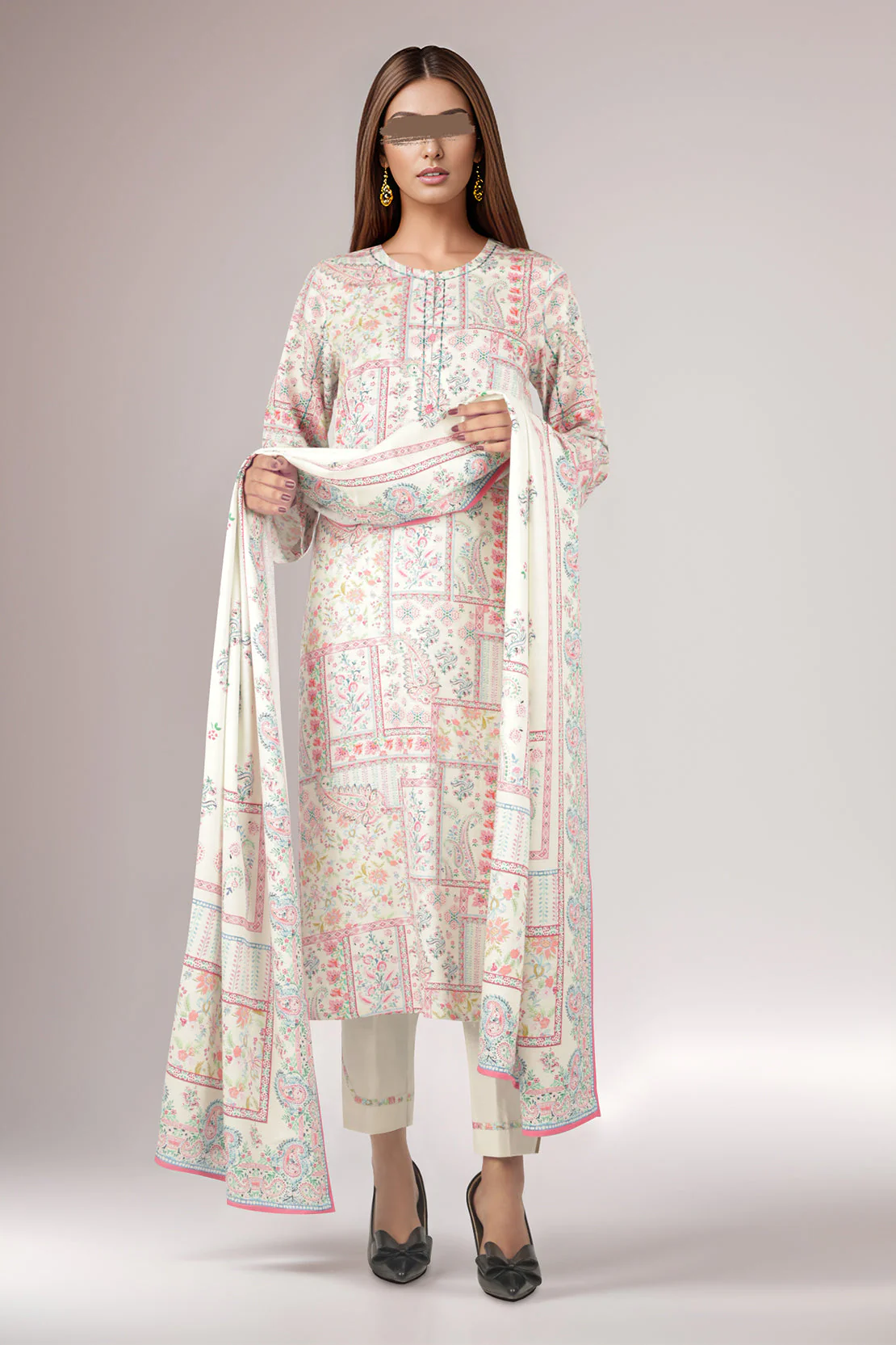 Unstitched Printed Cotton Khaddar 3 Piece - Image 4
