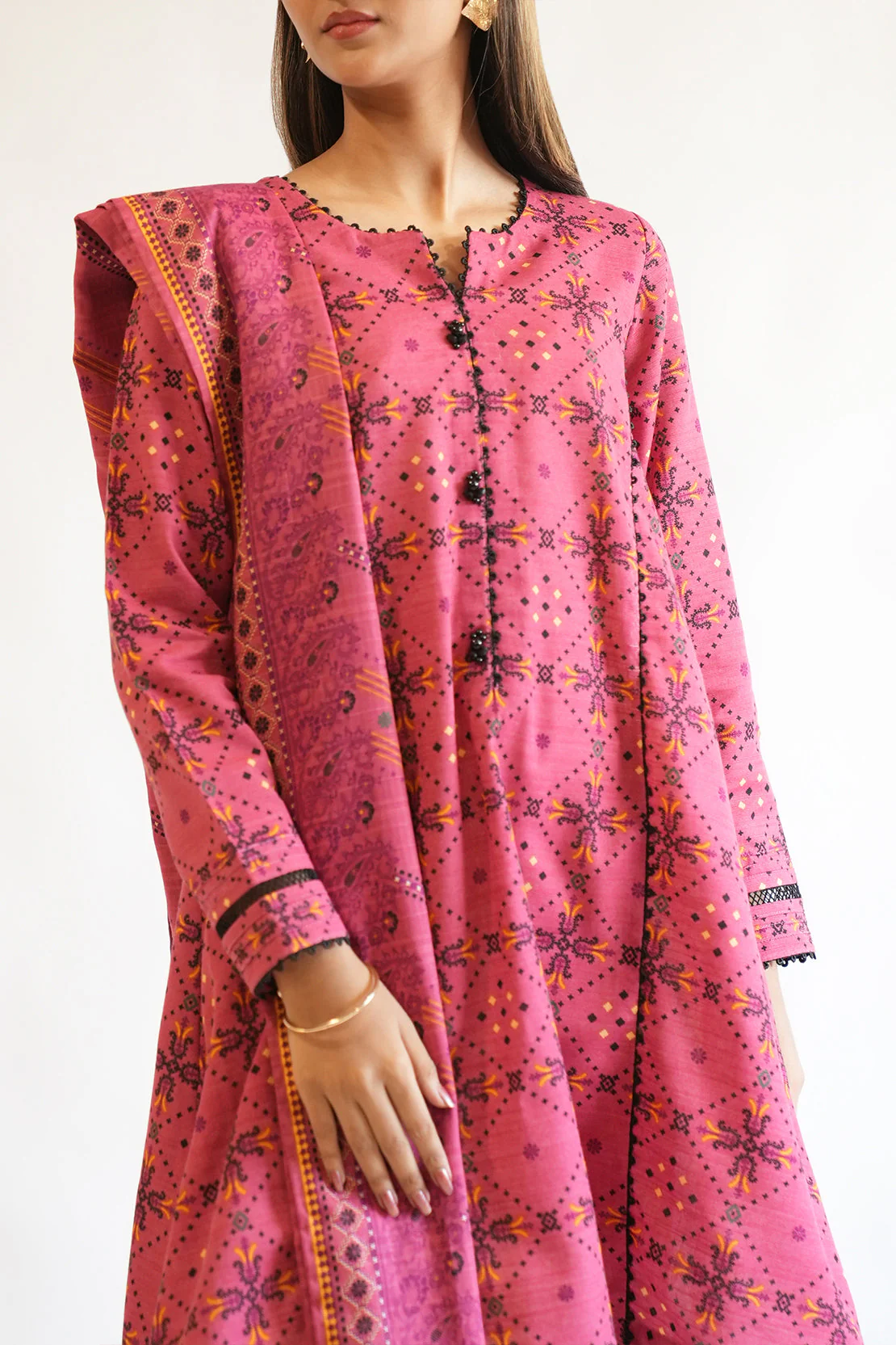 Unstitched Printed Cotton Khaddar 3 Piece - Image 5