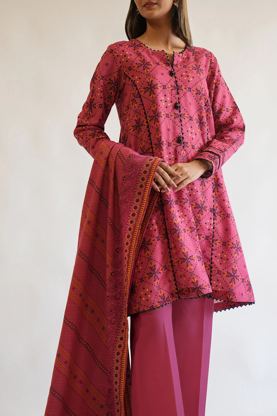 Unstitched Printed Cotton Khaddar 3 Piece - Image 6