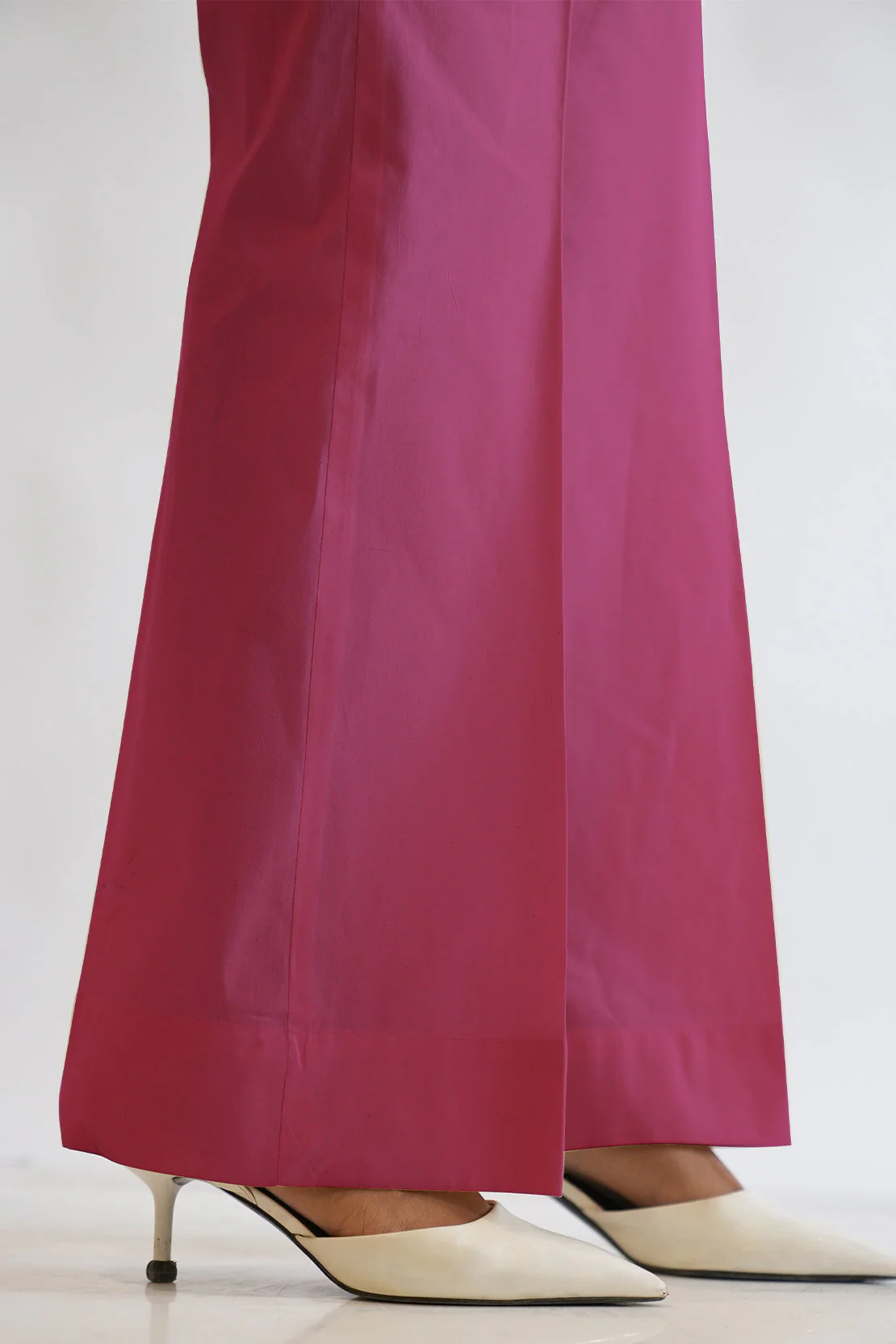 Unstitched Printed Cotton Khaddar 3 Piece - Image 8
