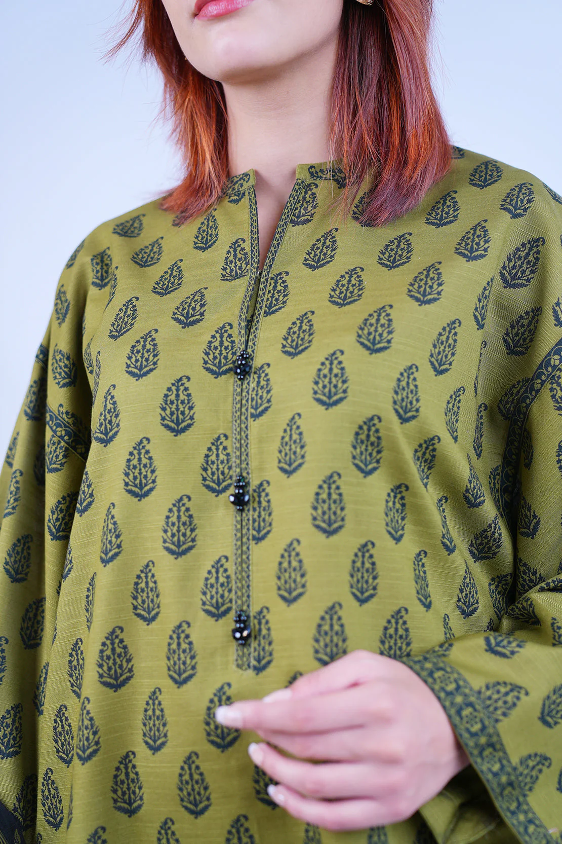 Unstitched Printed Cotton Khaddar 3 Piece - Image 4