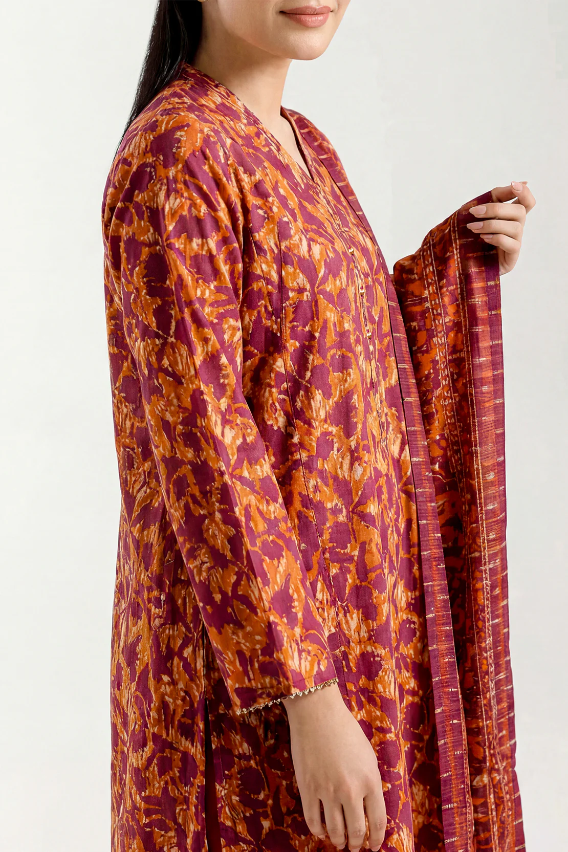 Unstitched Printed Cotton Khaddar 3 Piece - Image 2