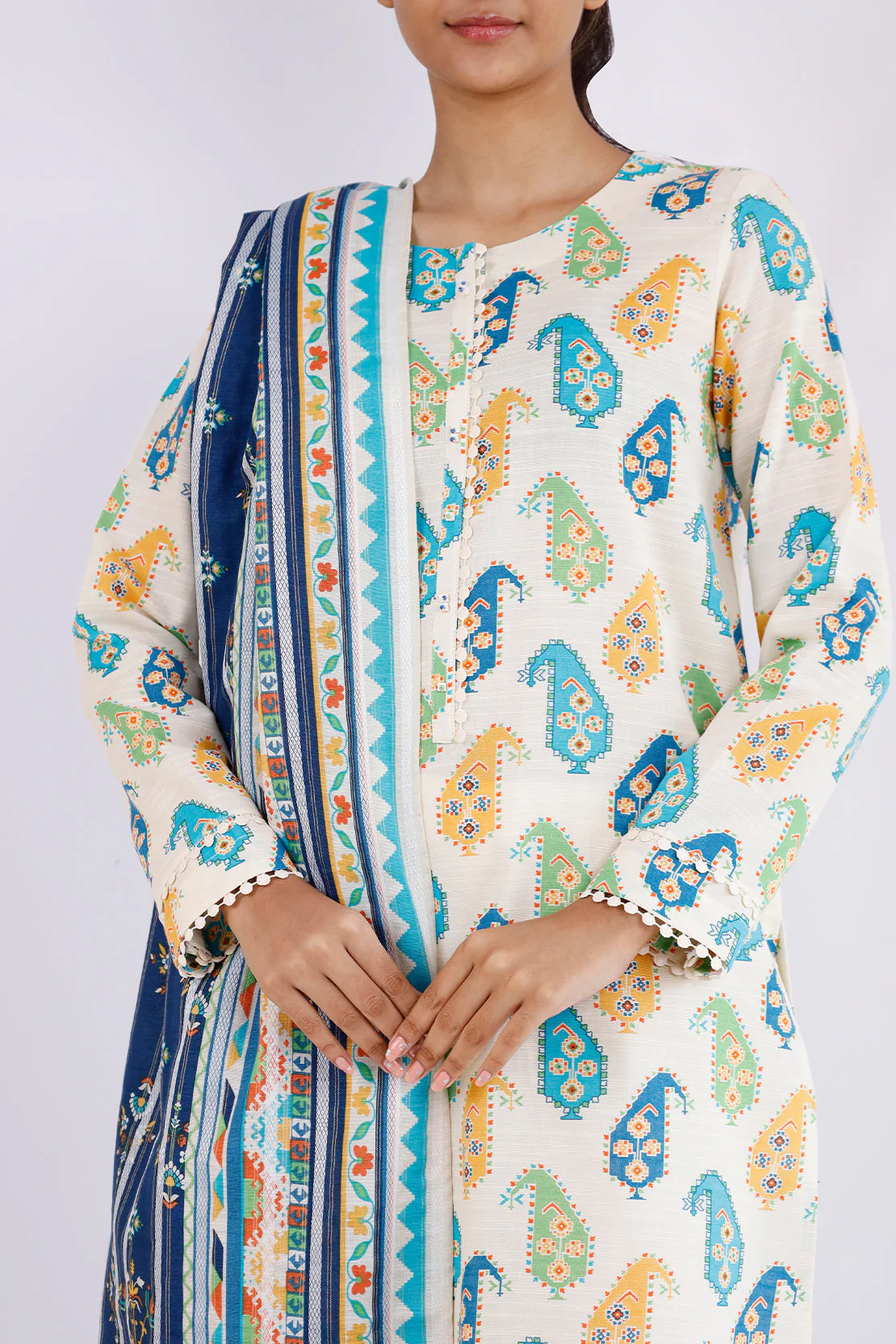 Unstitched Printed Cotton Khaddar 3 Piece - Image 2