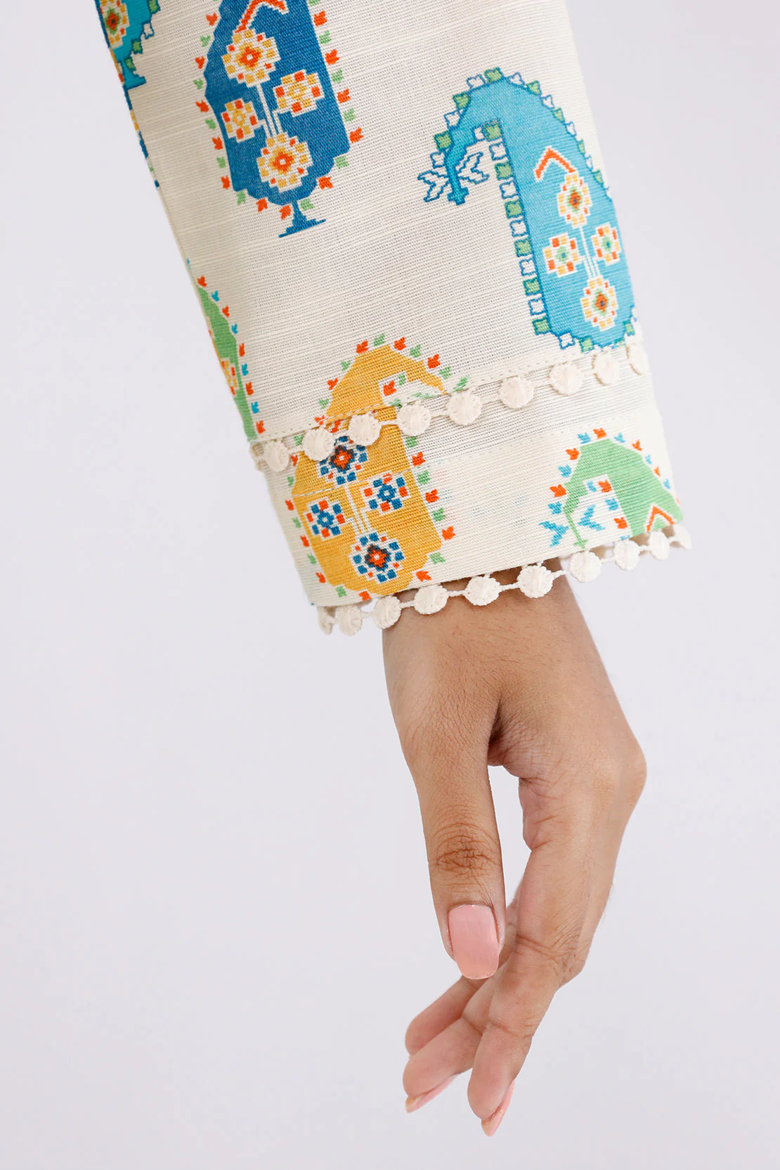 Unstitched Printed Cotton Khaddar 3 Piece - Image 4