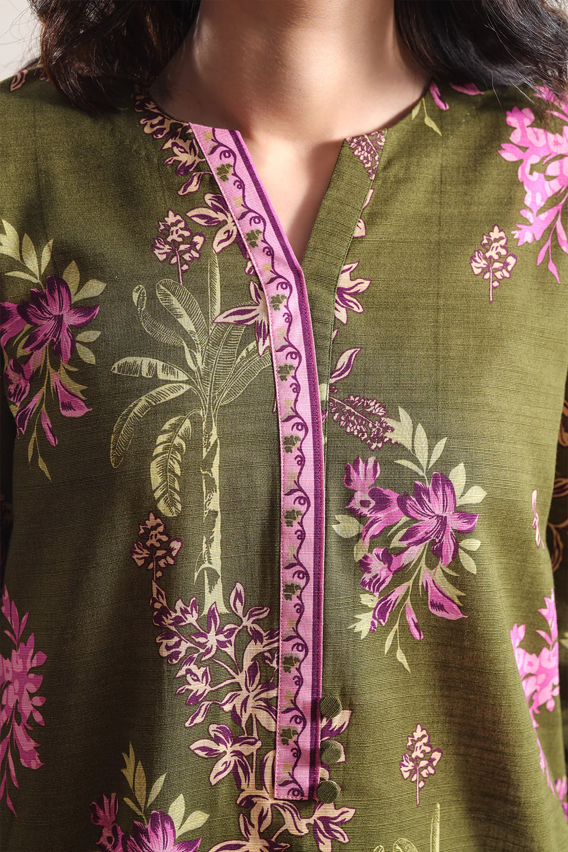 Unstitched Printed Cotton Khaddar 3 Piece - Image 4