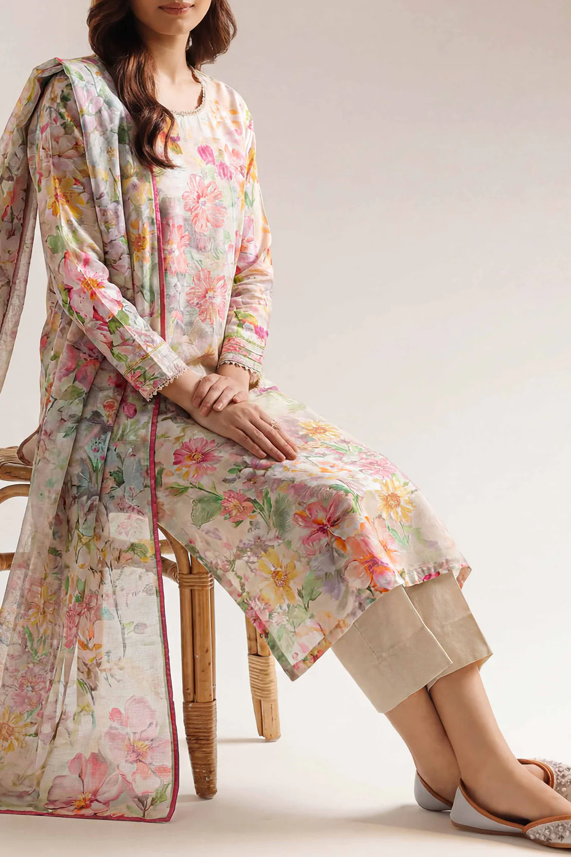 Unstitched Printed Cotton Khaddar 3 Piece - Image 2