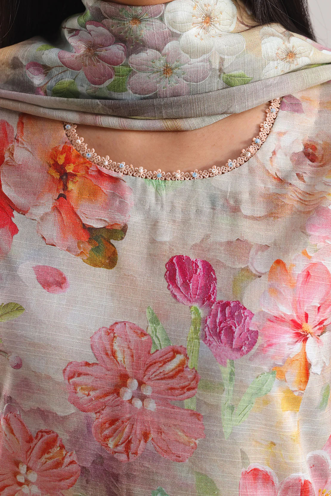 Unstitched Printed Cotton Khaddar 3 Piece - Image 5
