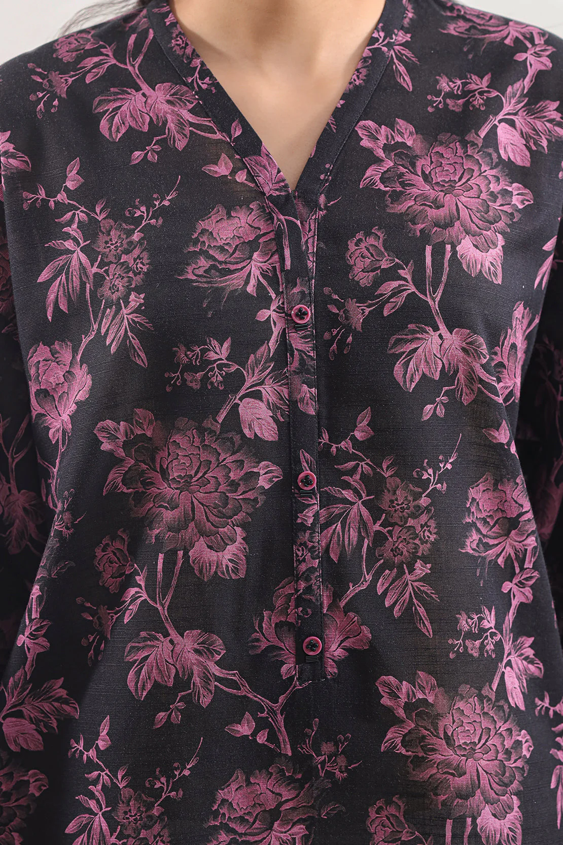 Unstitched Printed Cotton Khaddar 3 Piece - Image 5