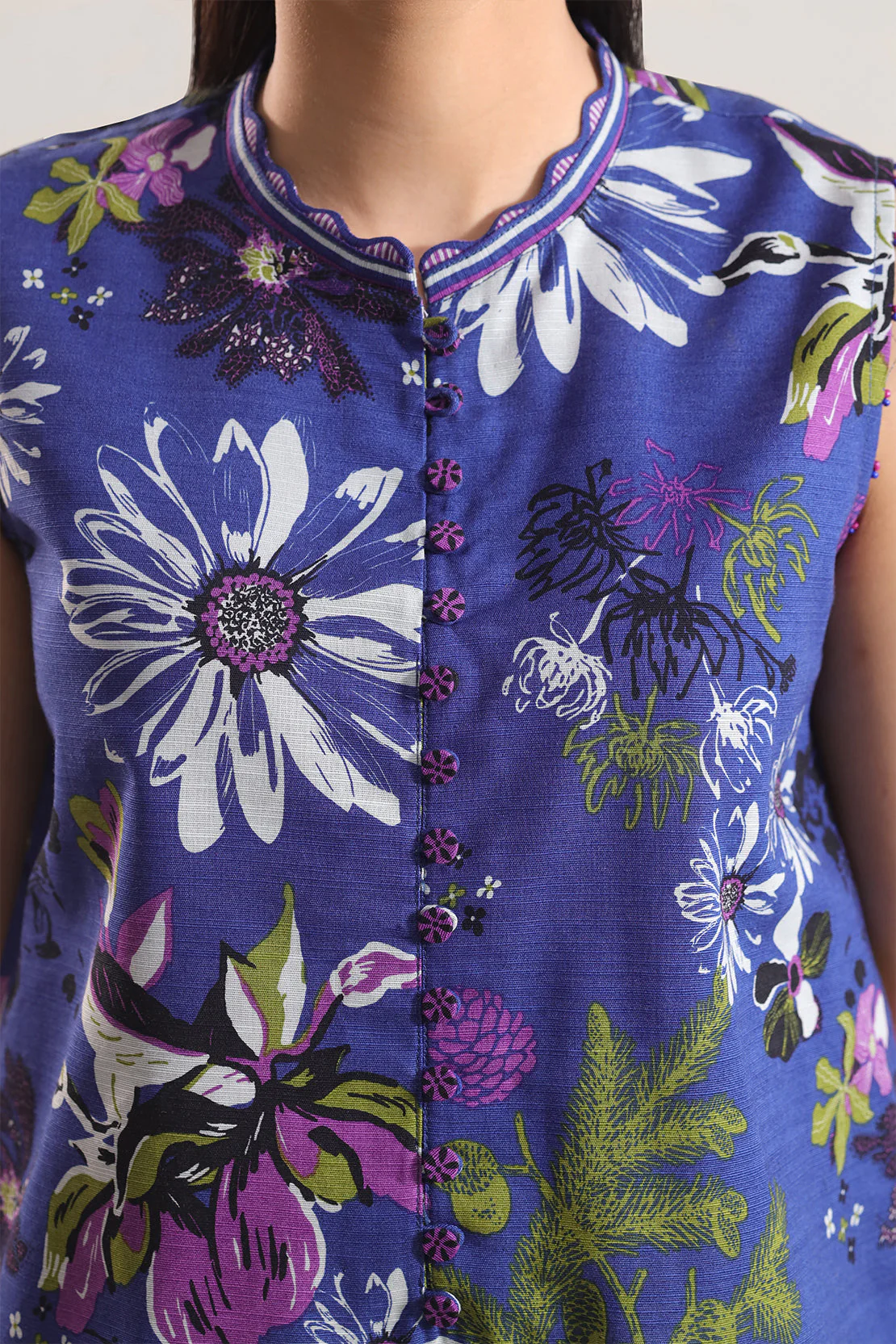 Unstitched Printed Cotton Khaddar 3 Piece - Image 3