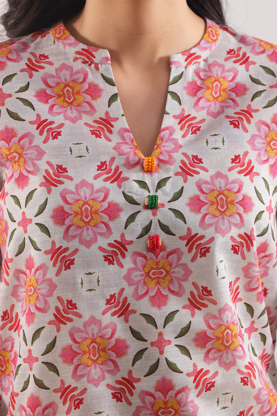 Unstitched Printed Cotton Khaddar 3 Piece - Image 4