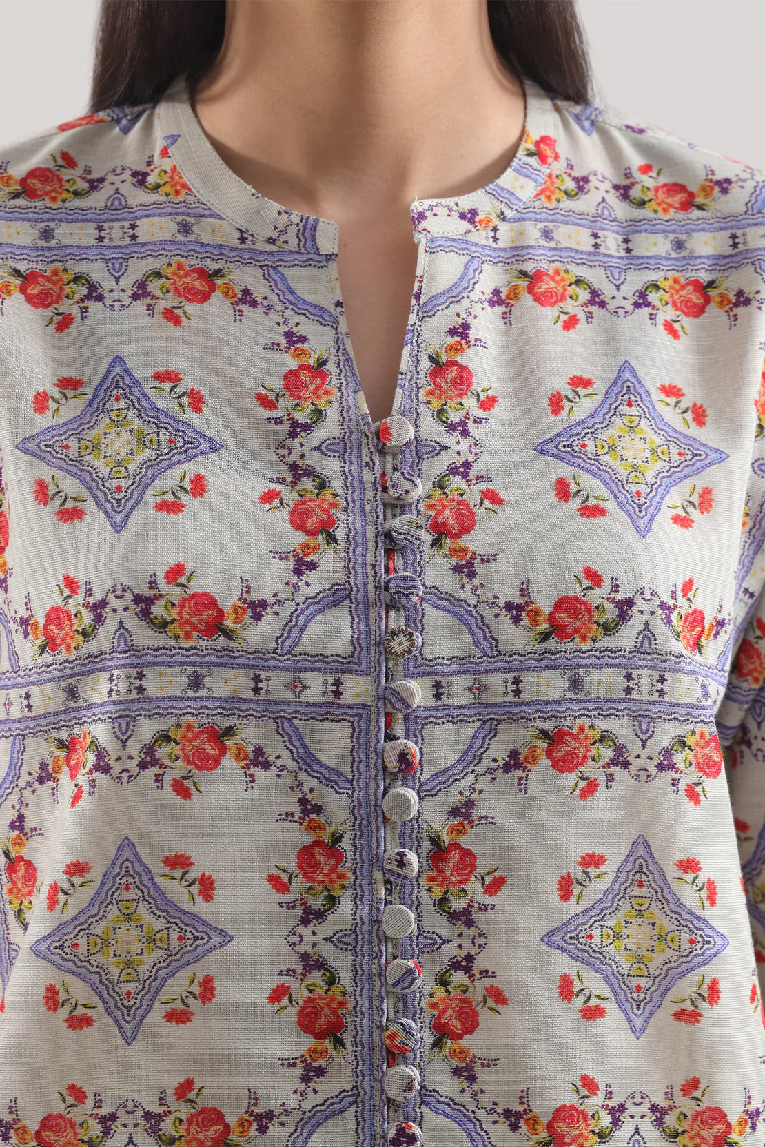 Unstitched Printed Cotton Khaddar 3 Piece - Image 4