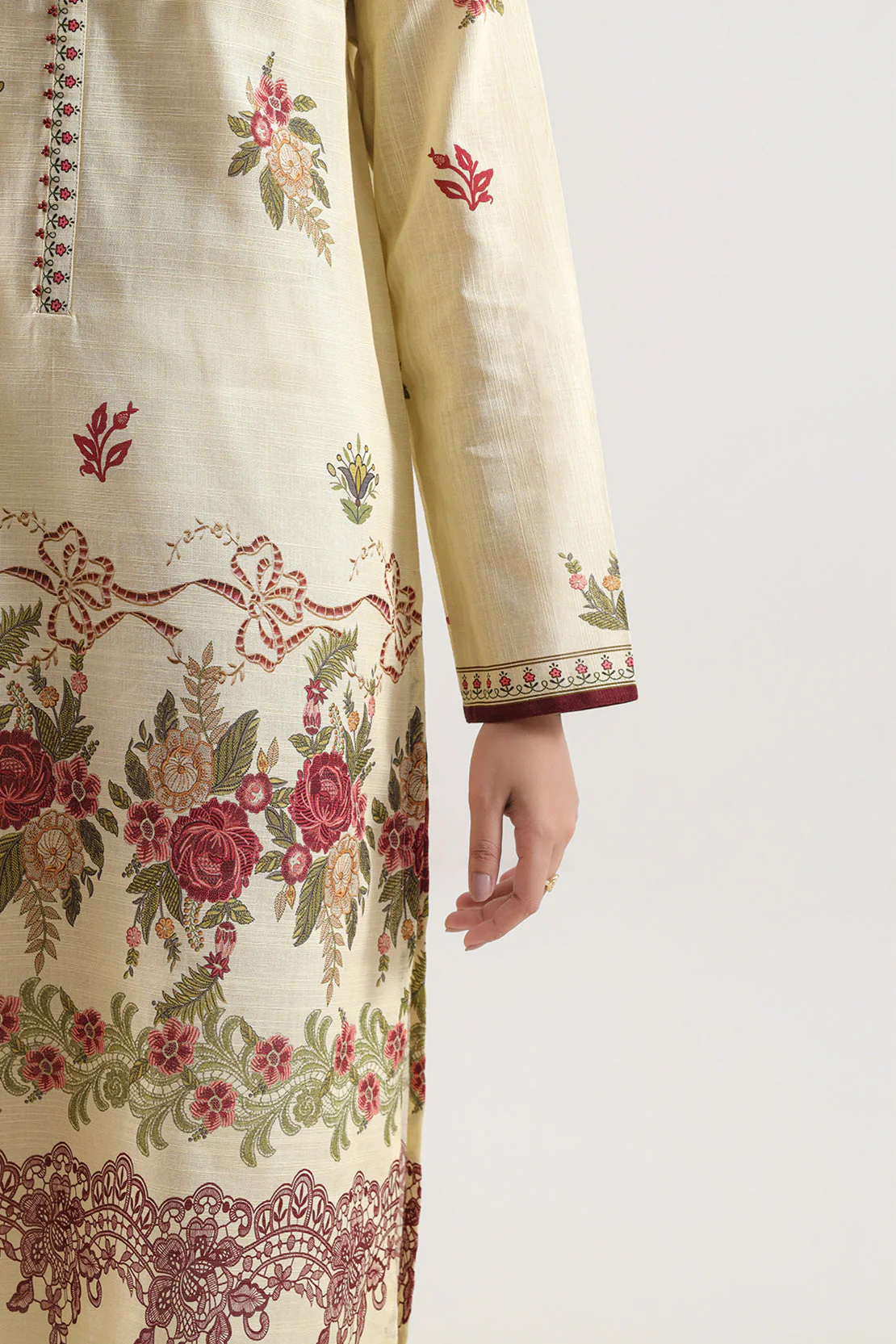 Unstitched Printed Warm Khaddar 3 Piece - Image 4