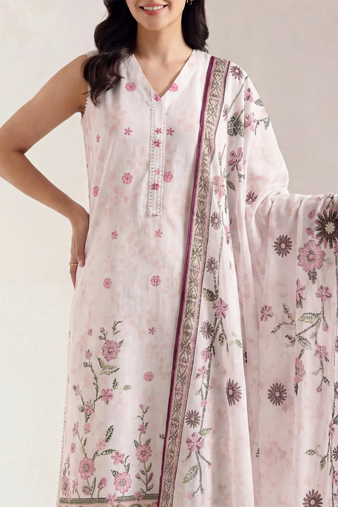 Unstitched Printed Warm Khaddar 3 Piece - Image 4