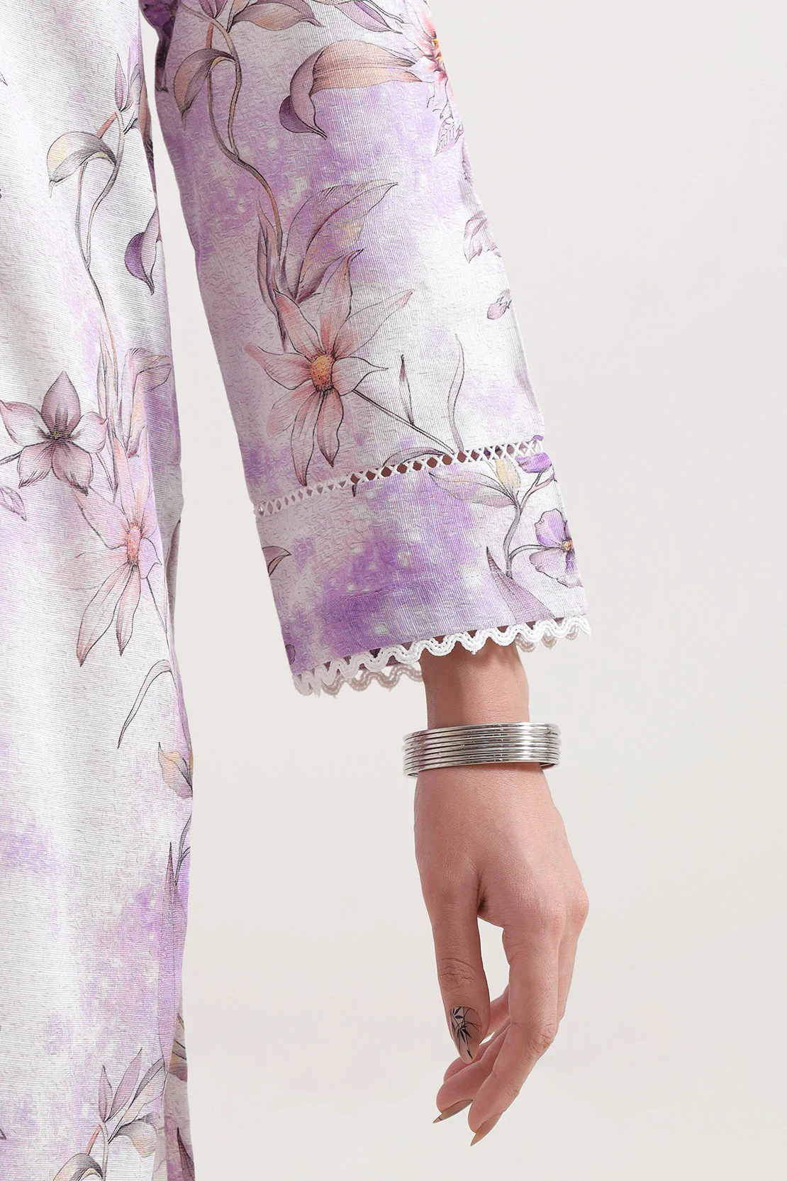Unstitched Printed Cotton Khaddar 3 Piece - Image 5