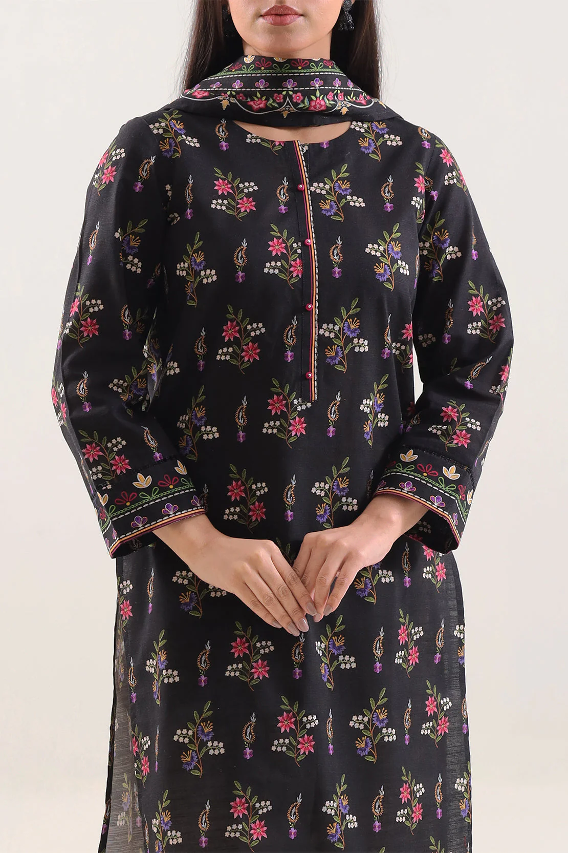 Unstitched Printed Cotton Khaddar 3 Piece - Image 3