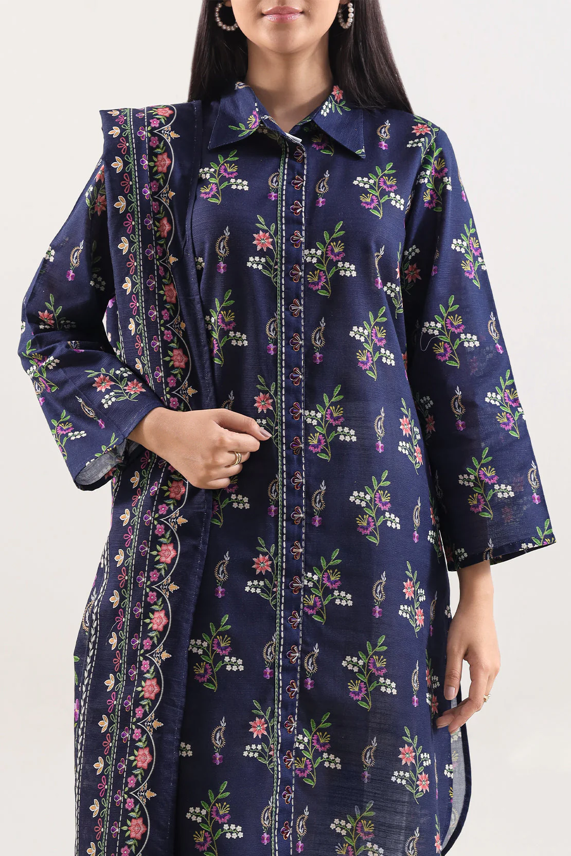 Unstitched Printed Cotton Khaddar 3 Piece - Image 2