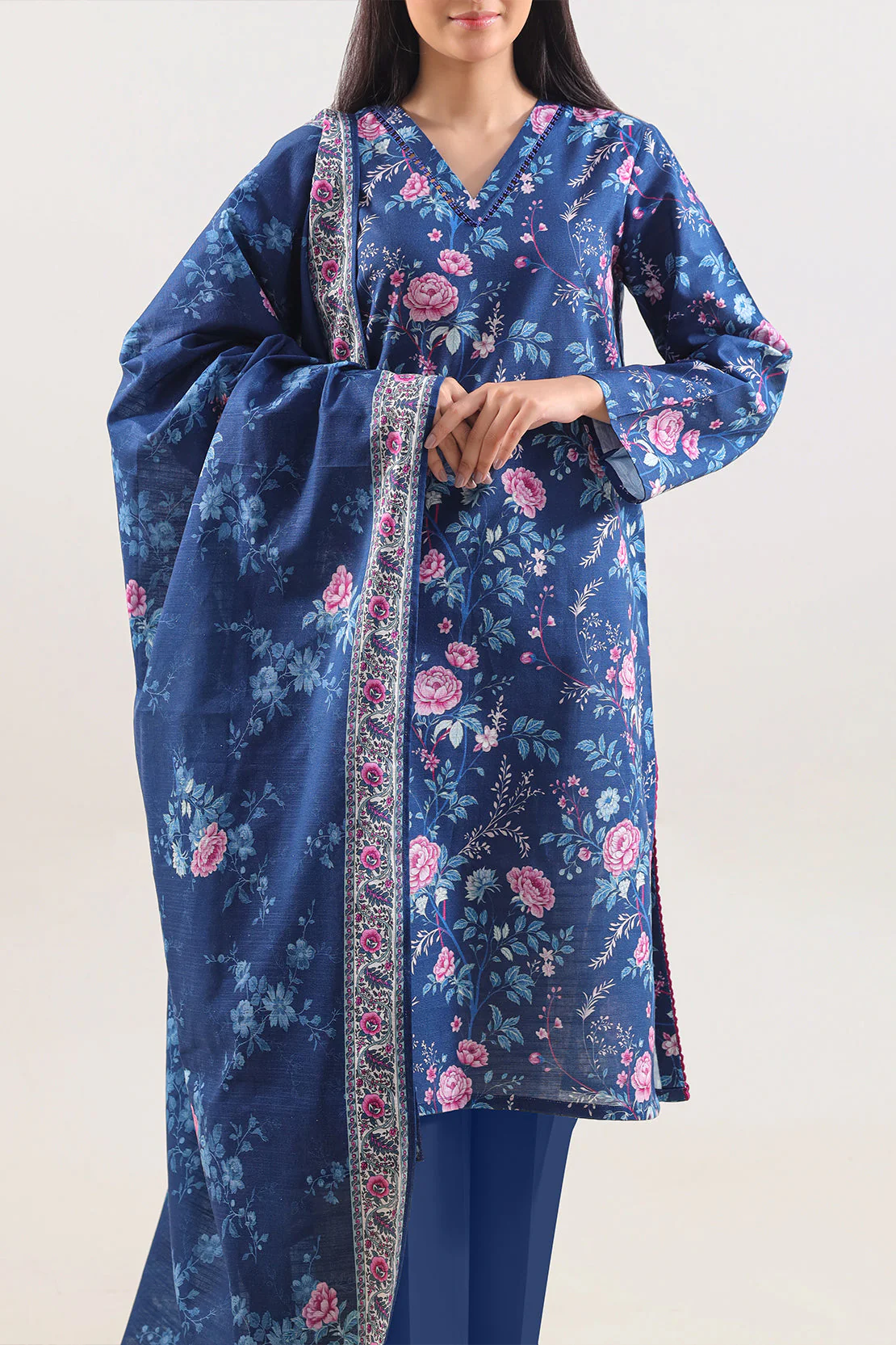 Unstitched Printed Cotton Khaddar 3 Piece - Image 2