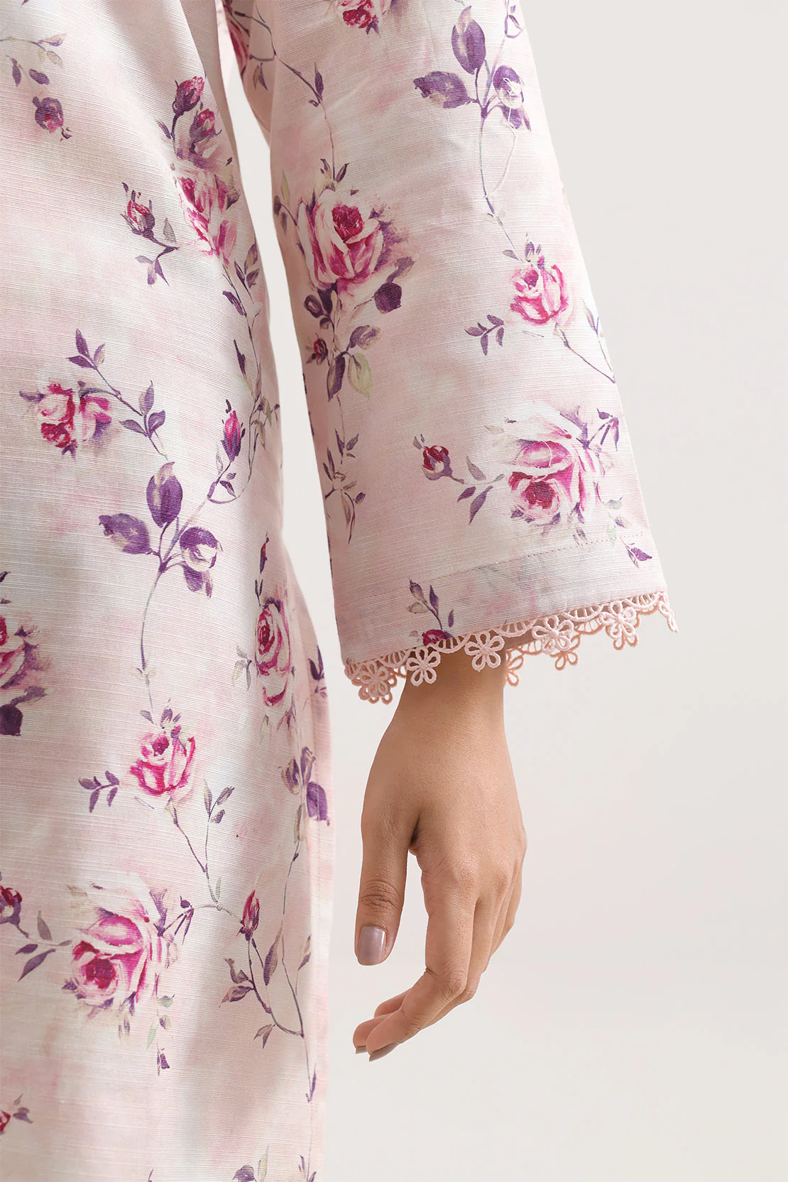 Unstitched Printed Cotton Khaddar 3 Piece - Image 4